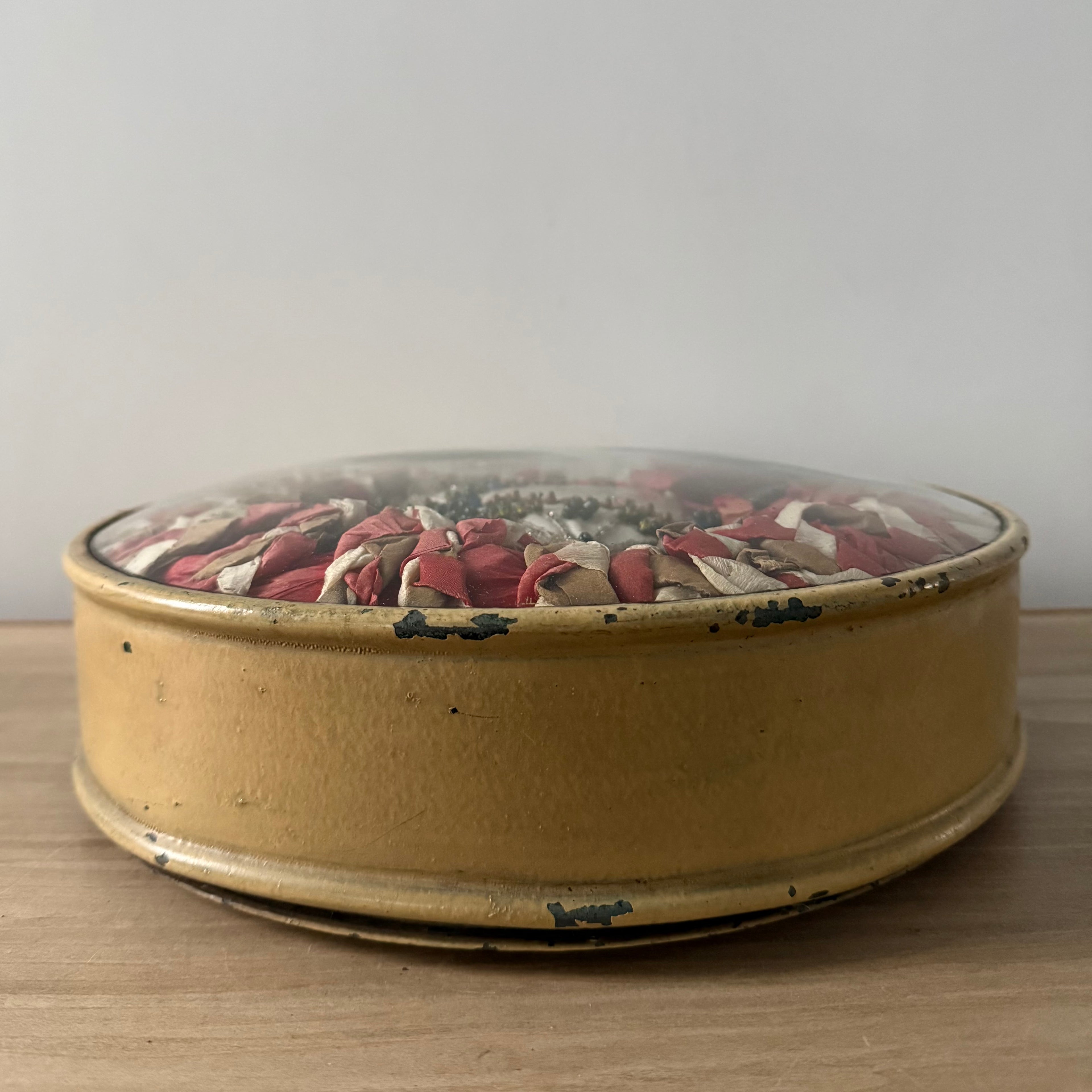 WWI Suffolk Regiment Sweetheart Wreath & Pin Cushion in 1937 Frame