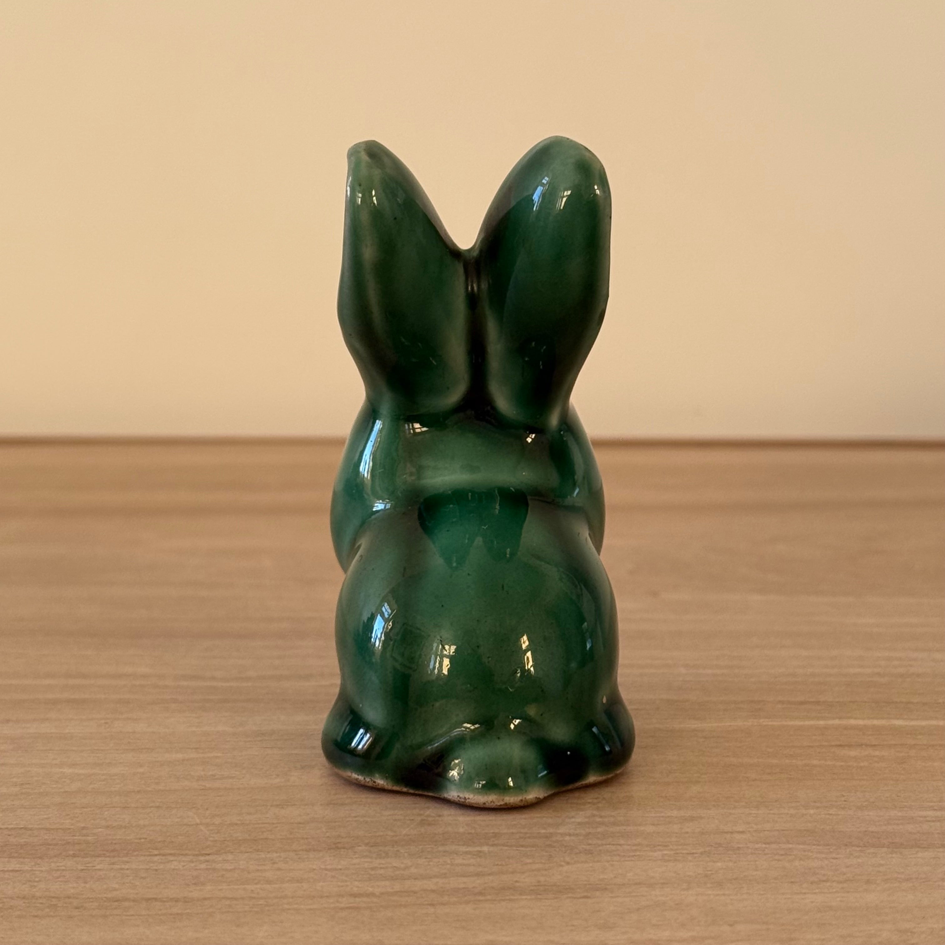 Vintage Denby Bourne Green Rabbit Stoneware Figurine England 8cm
