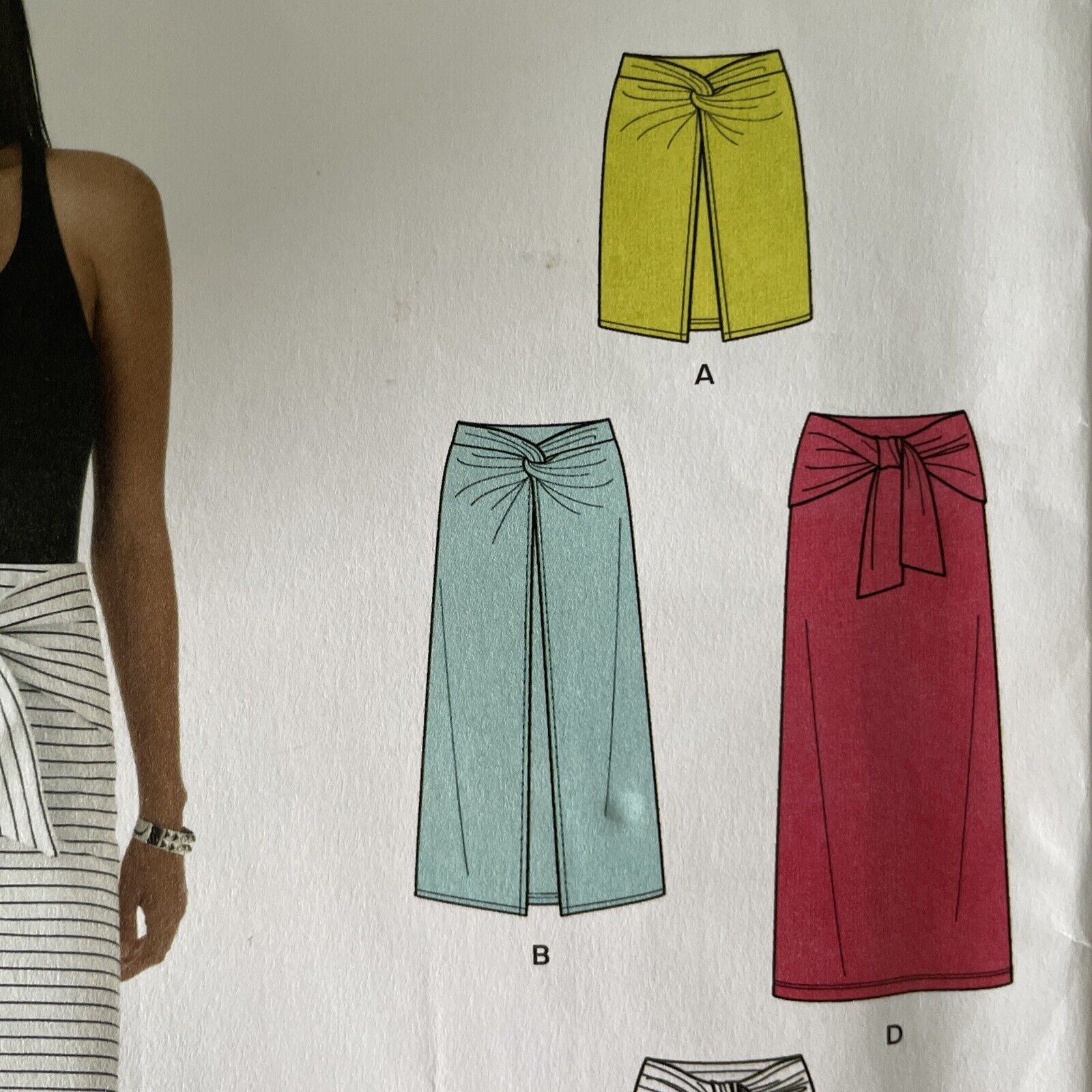 New Look K6348 Womens Size 36-48 EU Skirt *