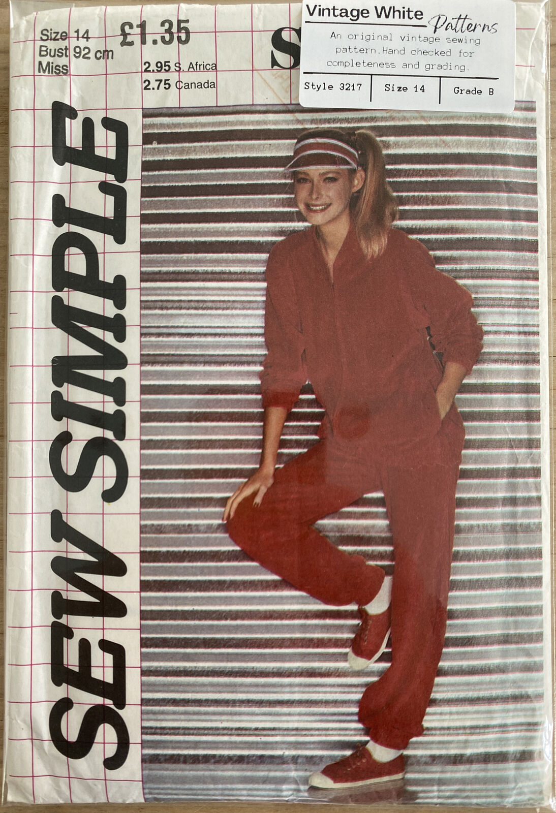 Style 3217 Womens Size 14 Jacket Trousers