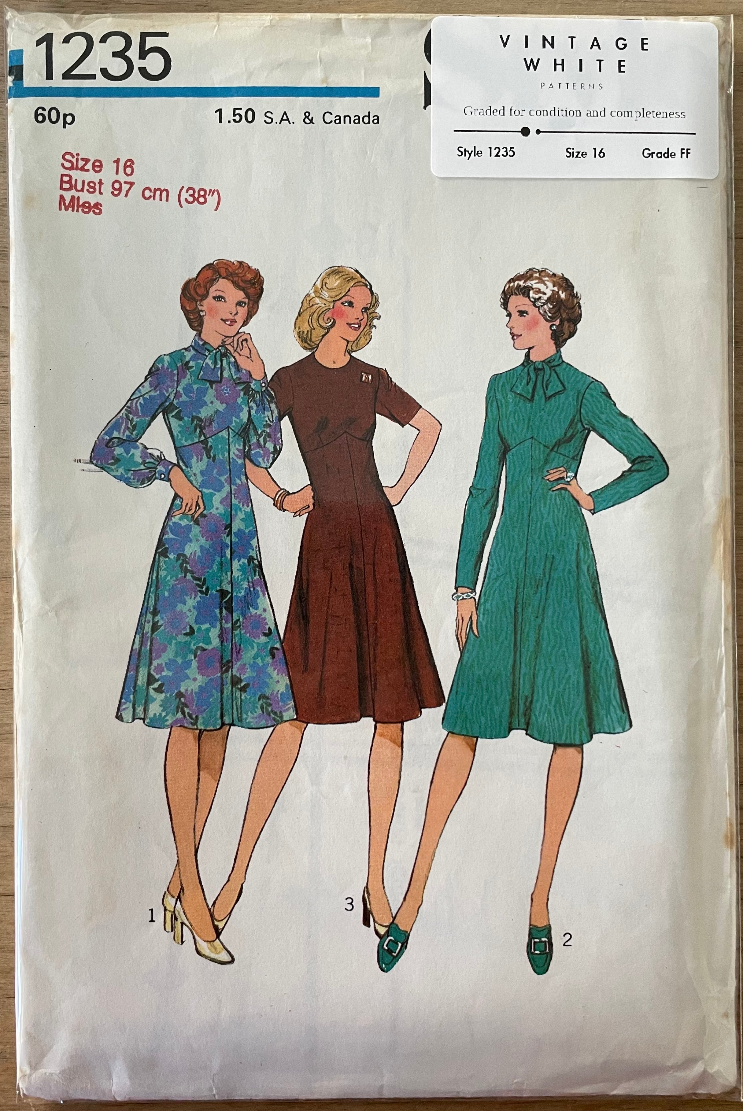 Style 1235 Womens Size 16 Dress FF