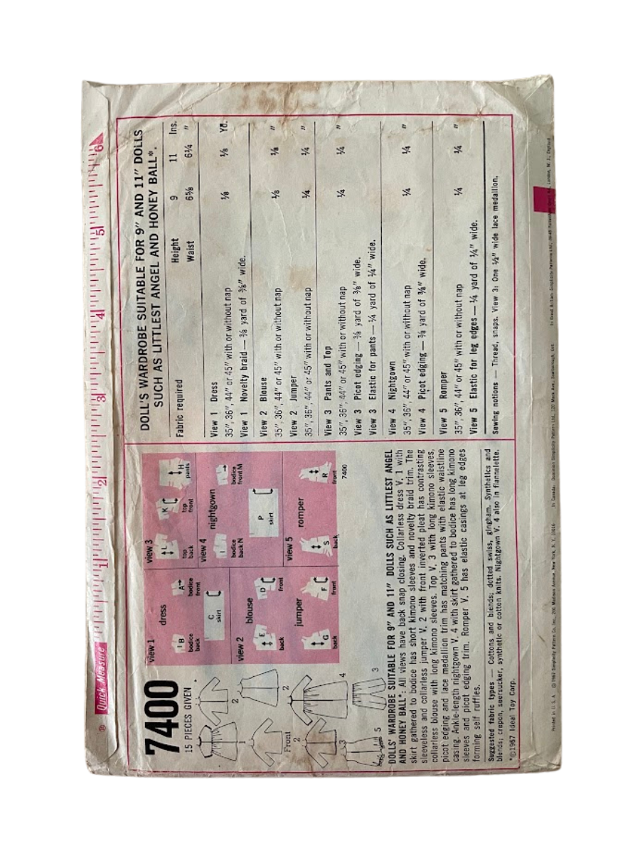 Simplicity 7400 Dolls Wardrobe Size 9"