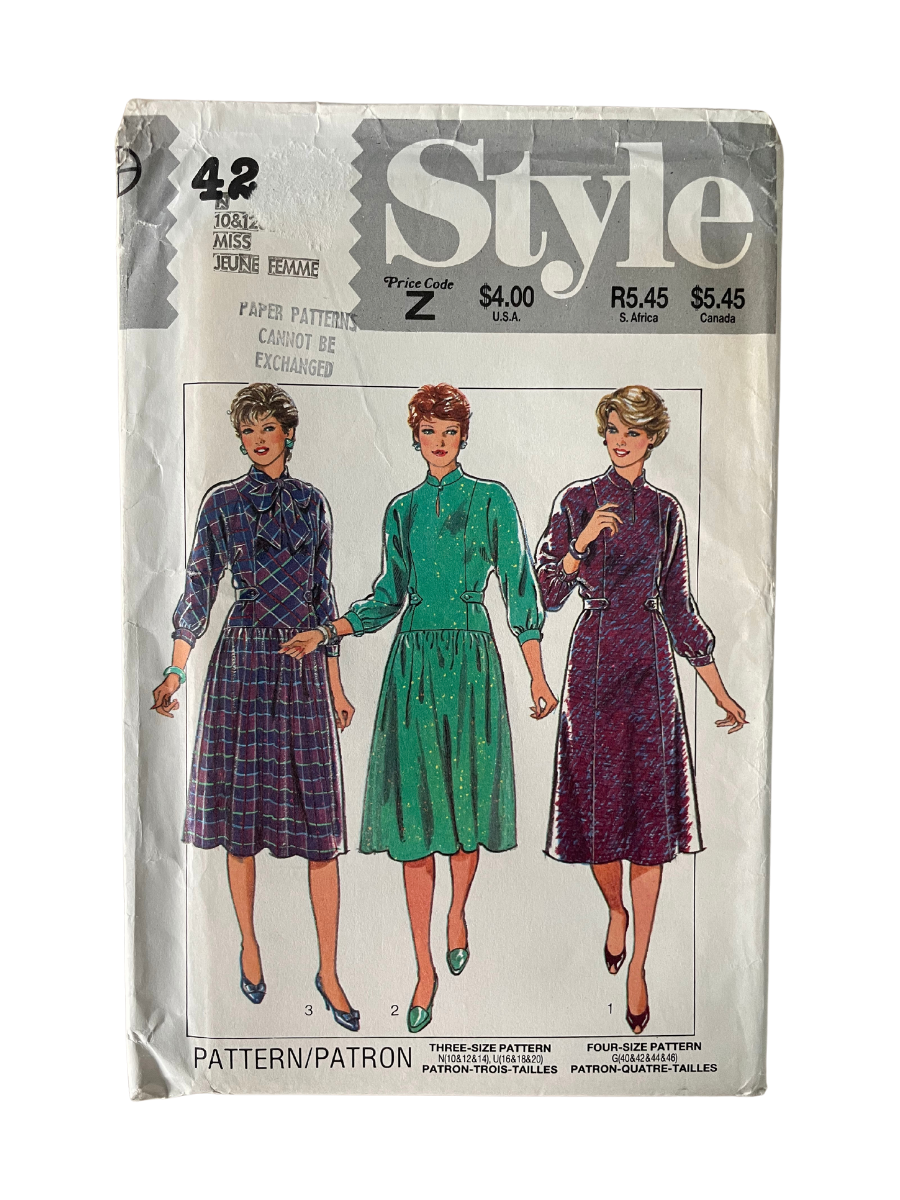 Style 4234 Womens Size 8-12 UK Dress FF