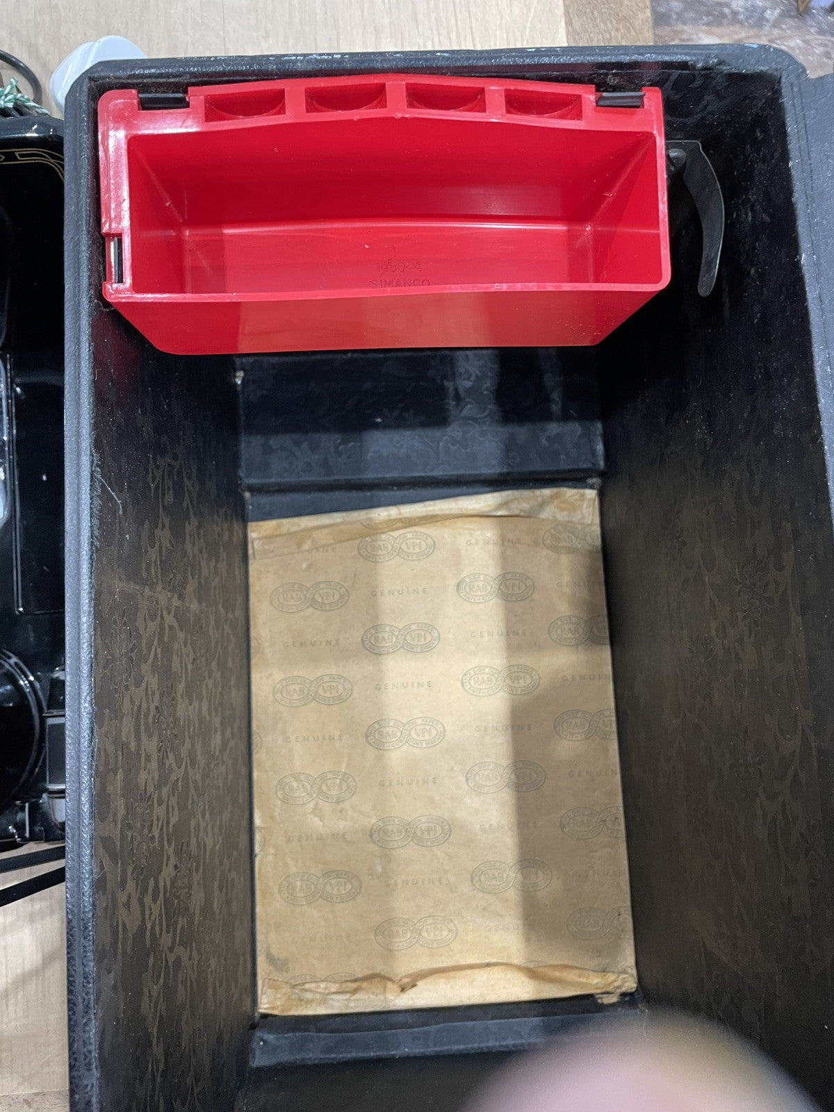 Singer 222k Featherweight Sewing Machine 1959 Red “S”