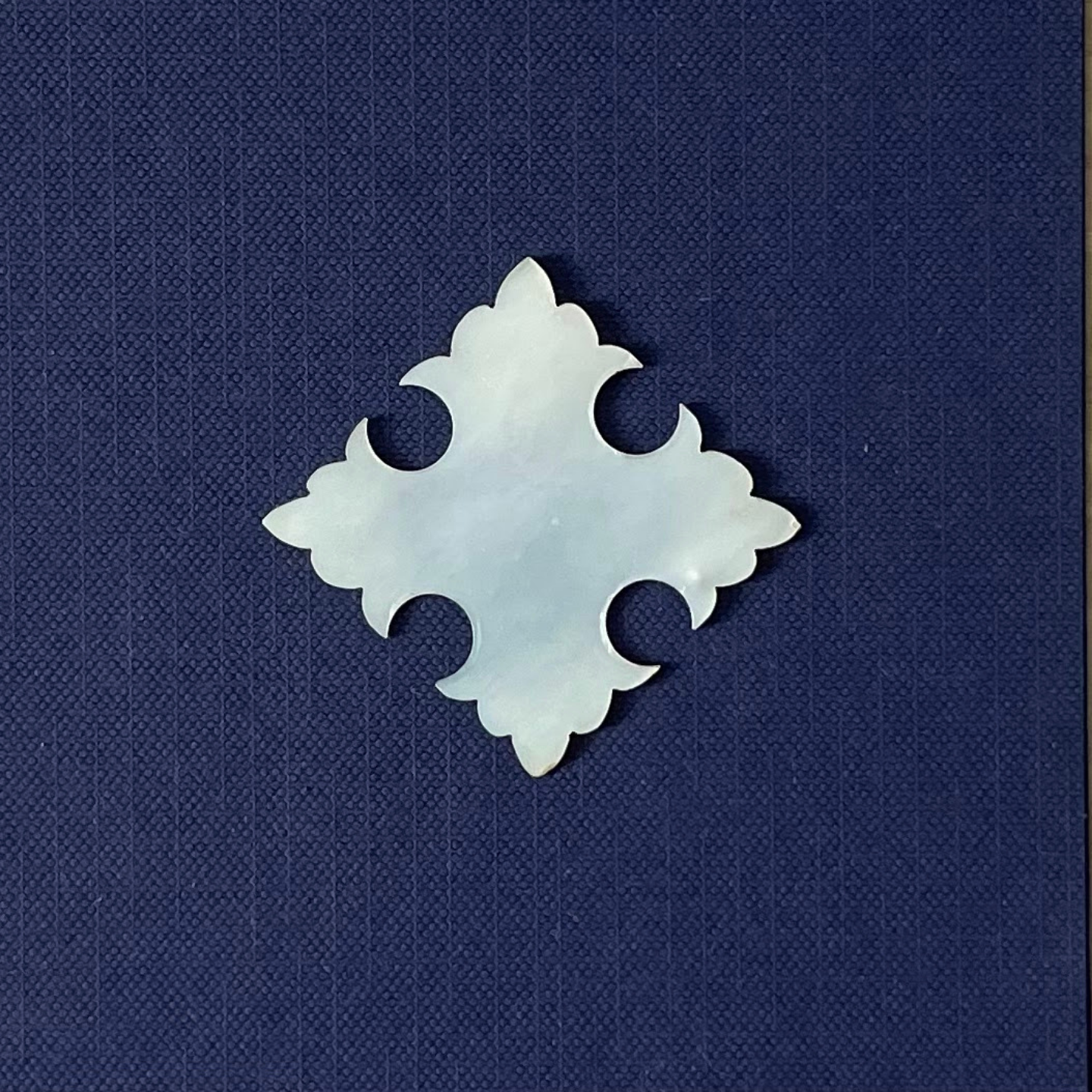 Antique Mother of Pearl Thread Winder - Gothic Quatrefoil c.1850-90s