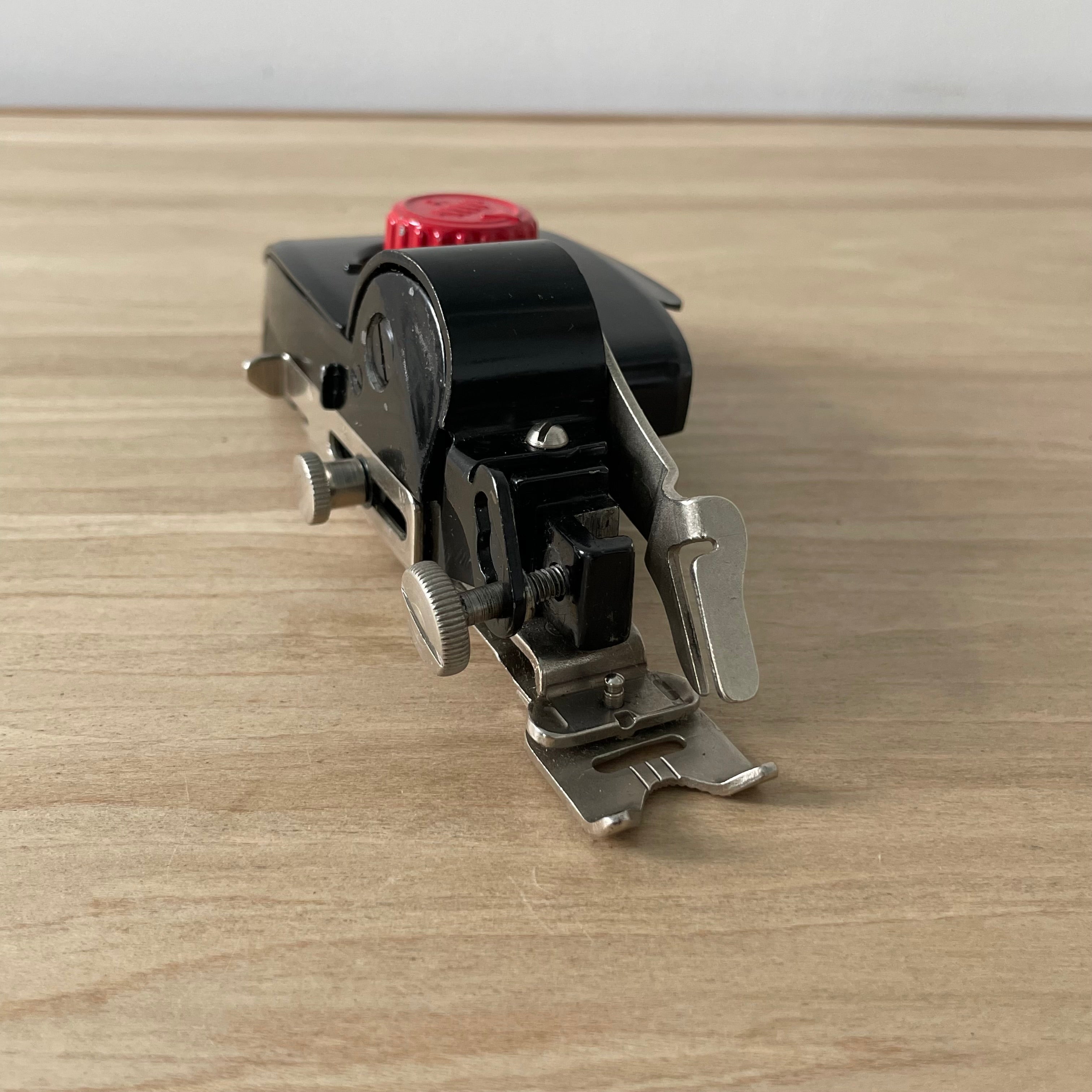 Singer Automatic Zigzagger Model 161157 – Original Box, 4 Cams & Manual – 1950s Vintage