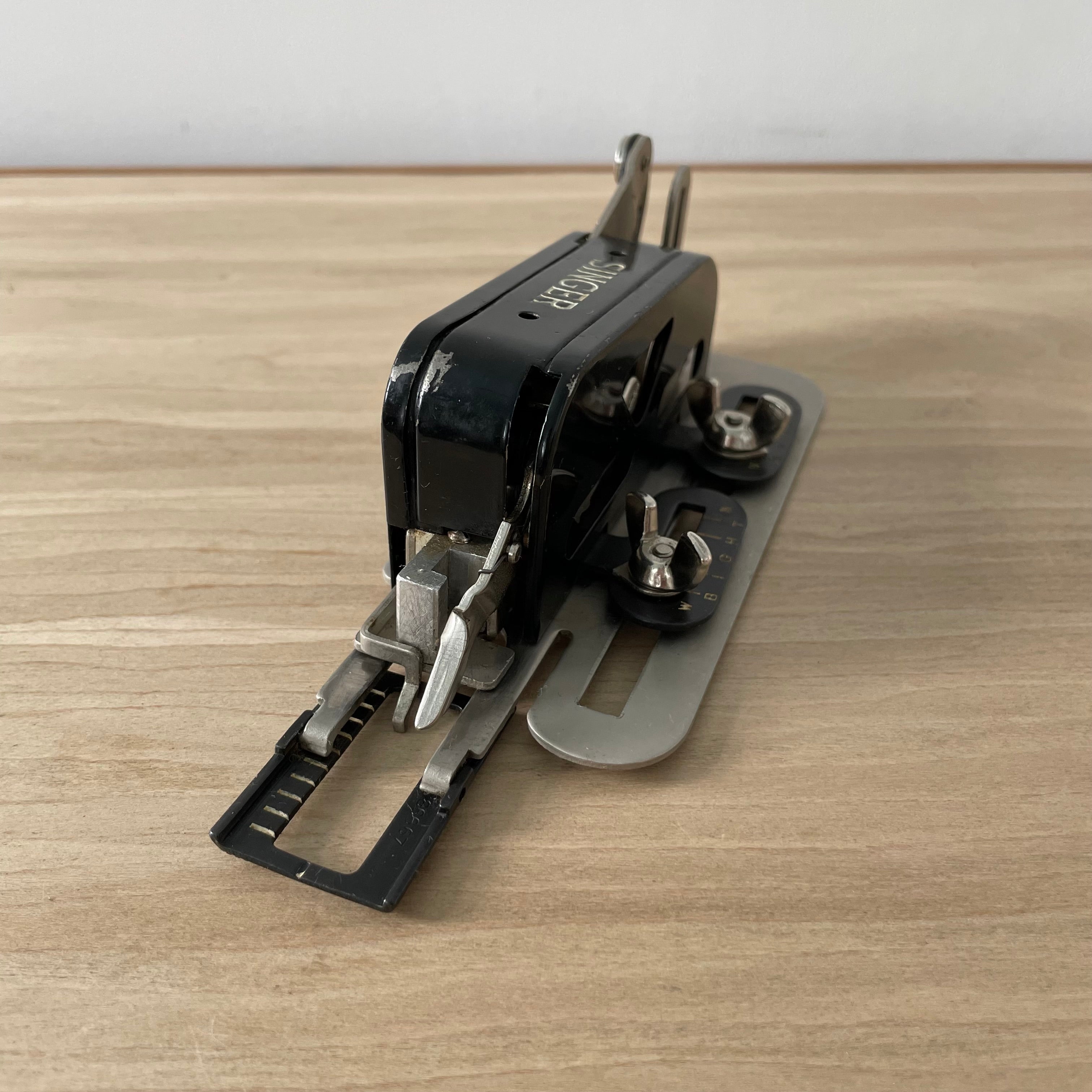 Singer Buttonhole Attachment No. 86662 – Original Box & Instructions – 1950s Vintage