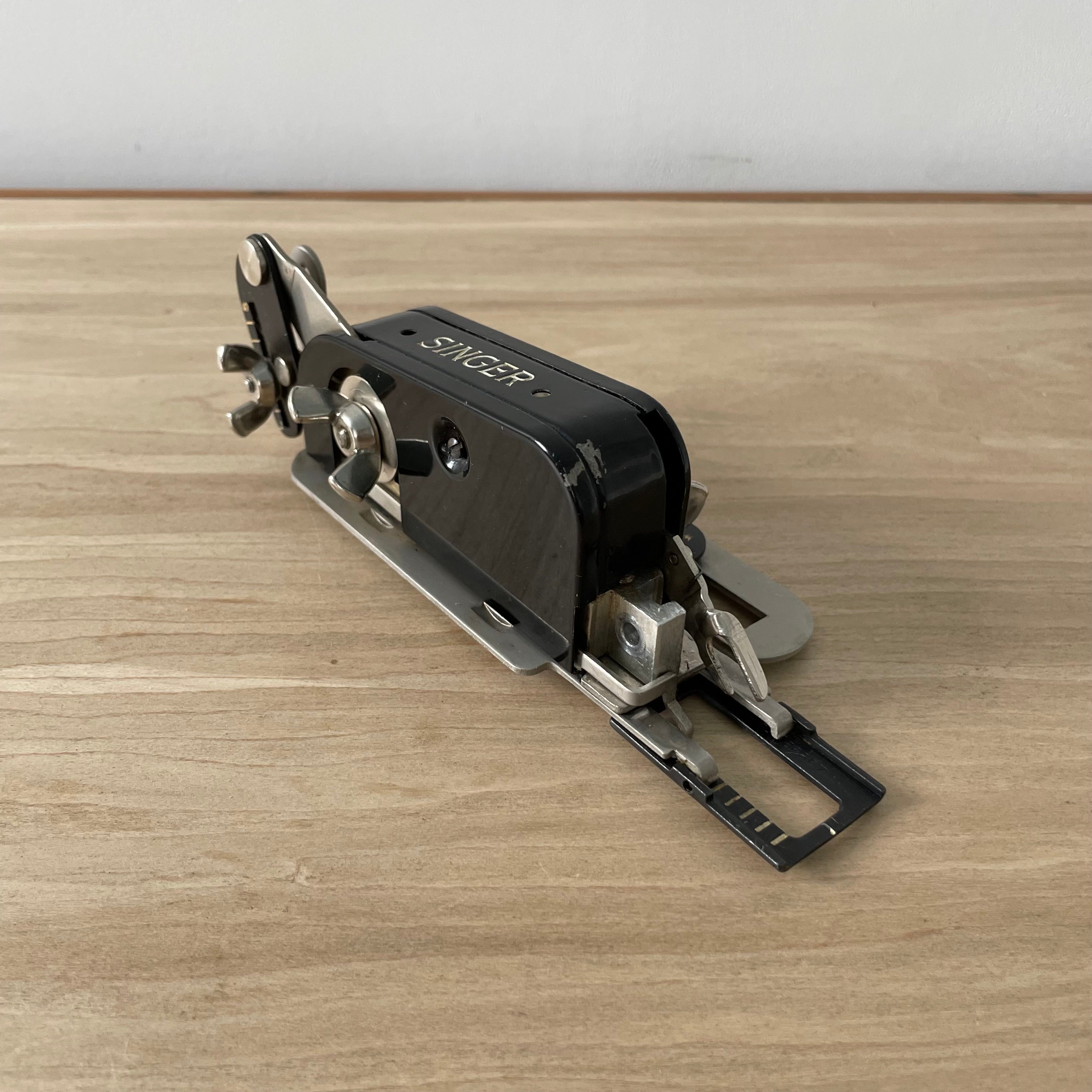 Singer Buttonhole Attachment No. 86662 – Original Box & Instructions – 1950s Vintage