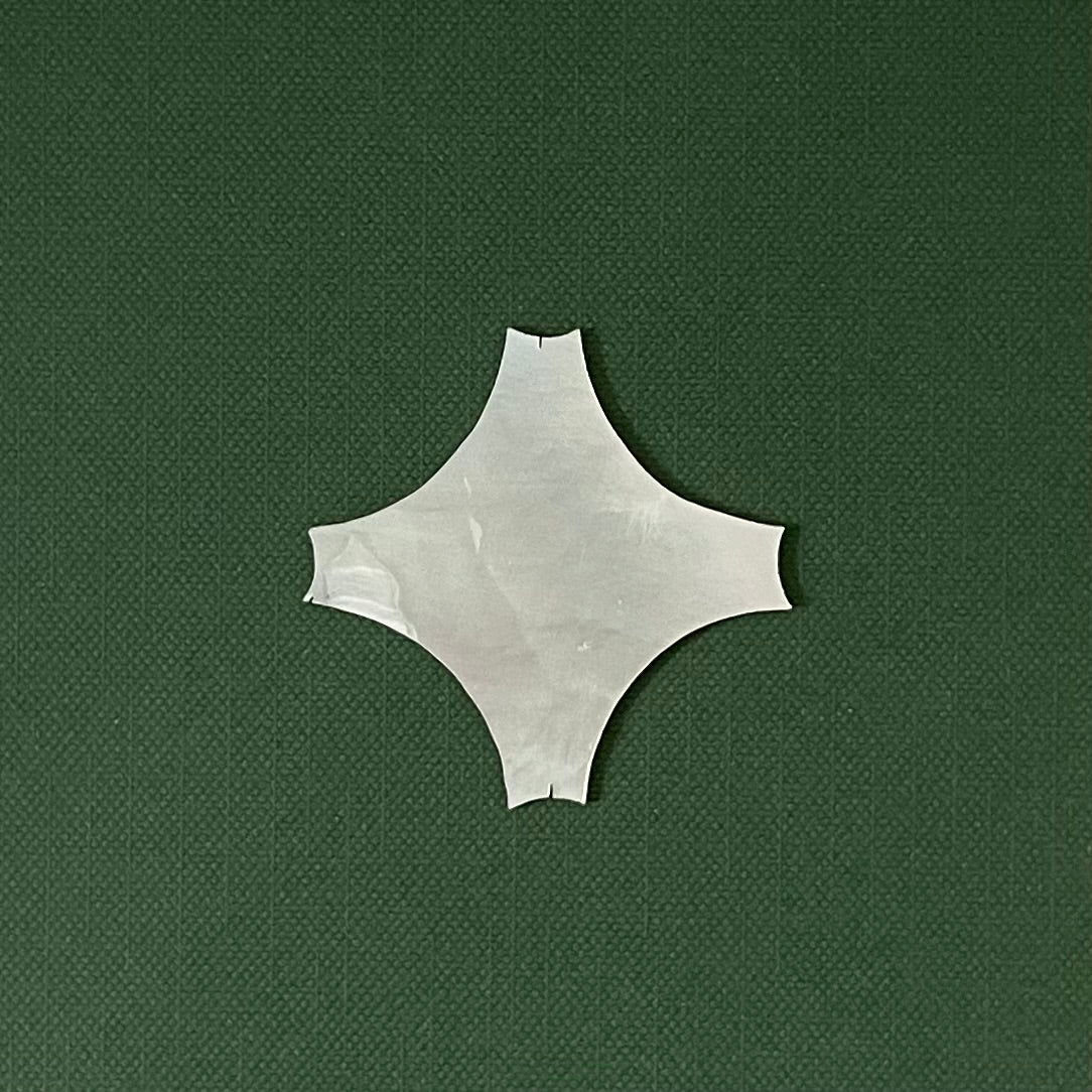 Antique Mother of Pearl Thread Winder – Diamond Form c.1850-80s