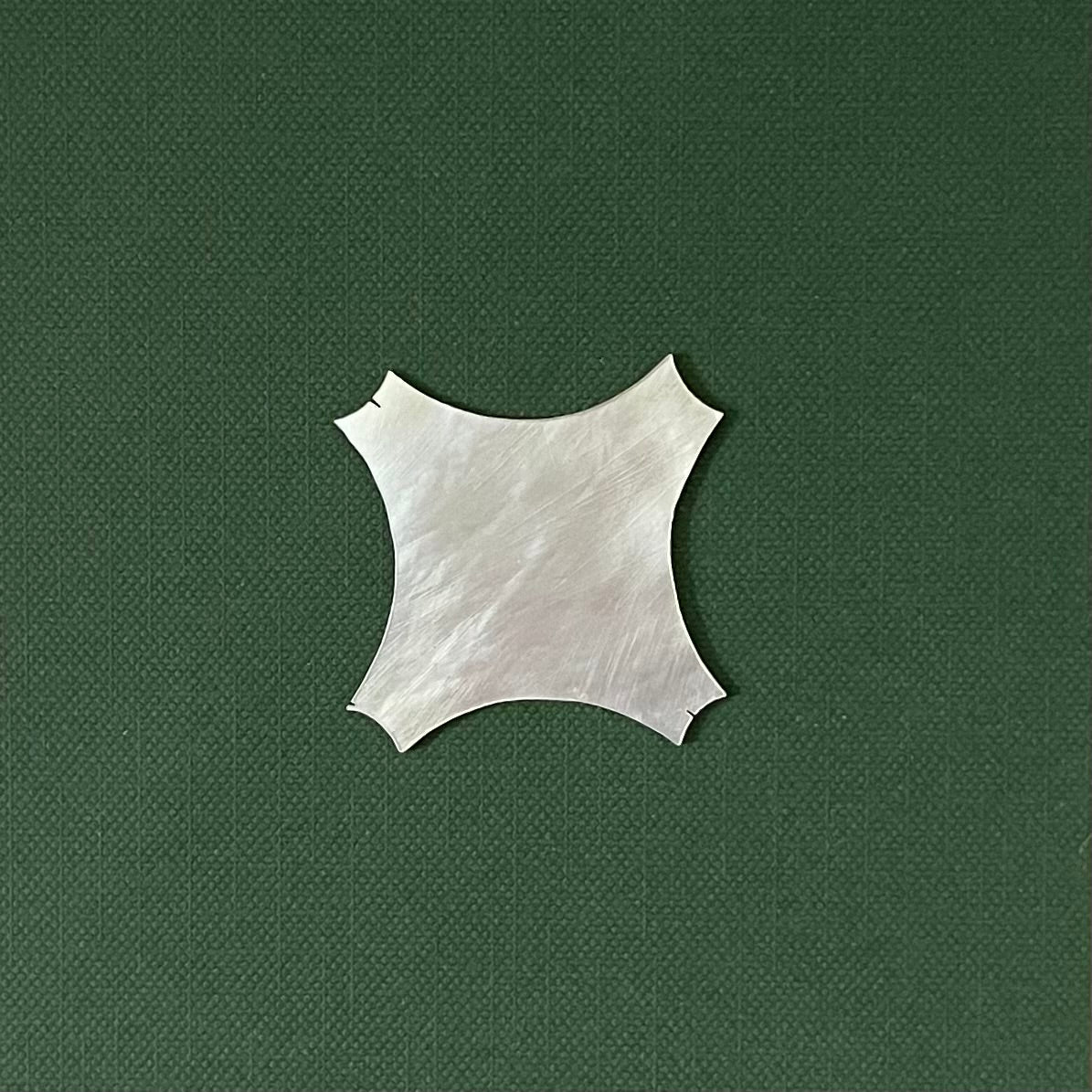 Antique Mother of Pearl Thread Winder – Diamond Form c.1850-80s