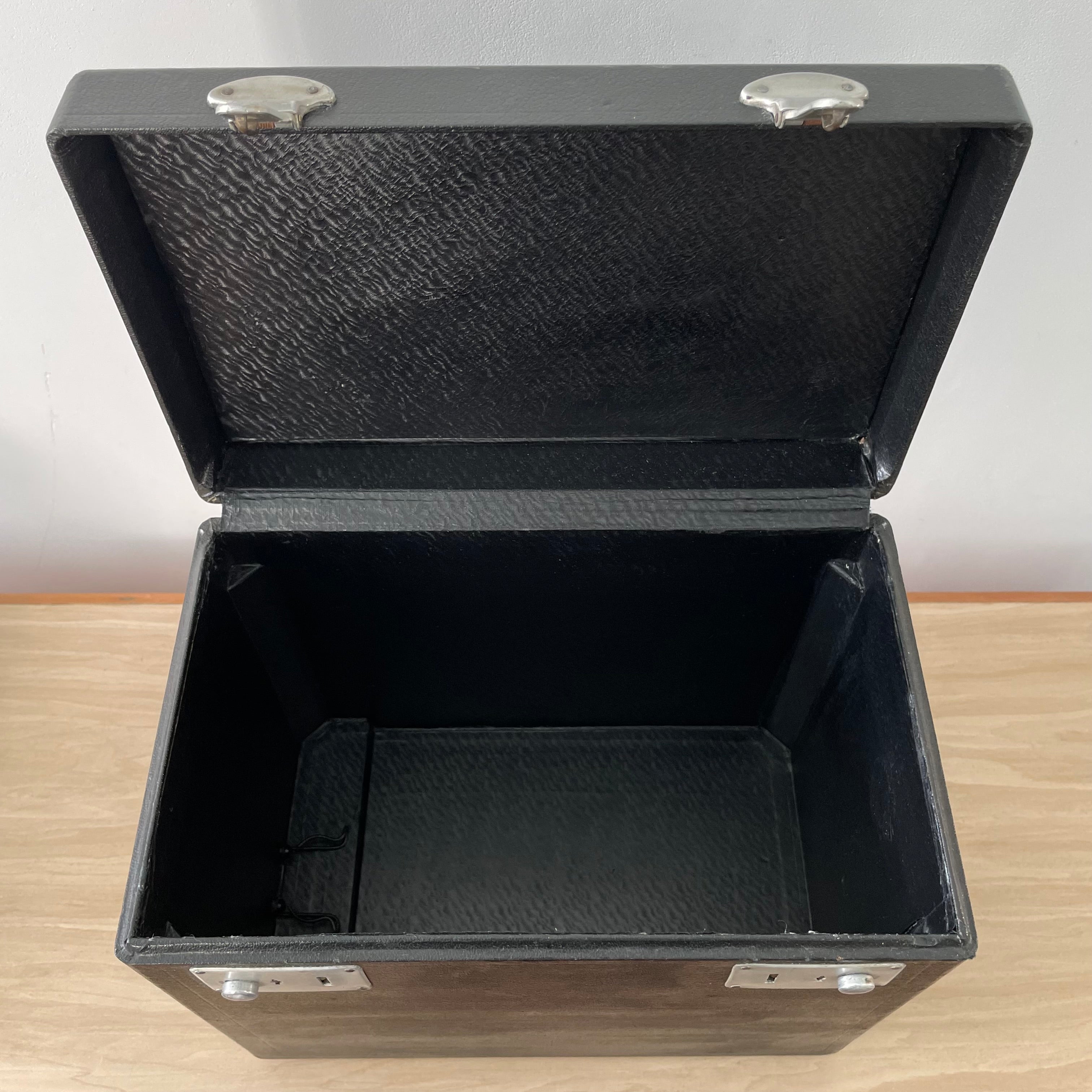 Singer 221K Featherweight Sewing Machine – 1951 Centennial Edition – With Case & Accessories