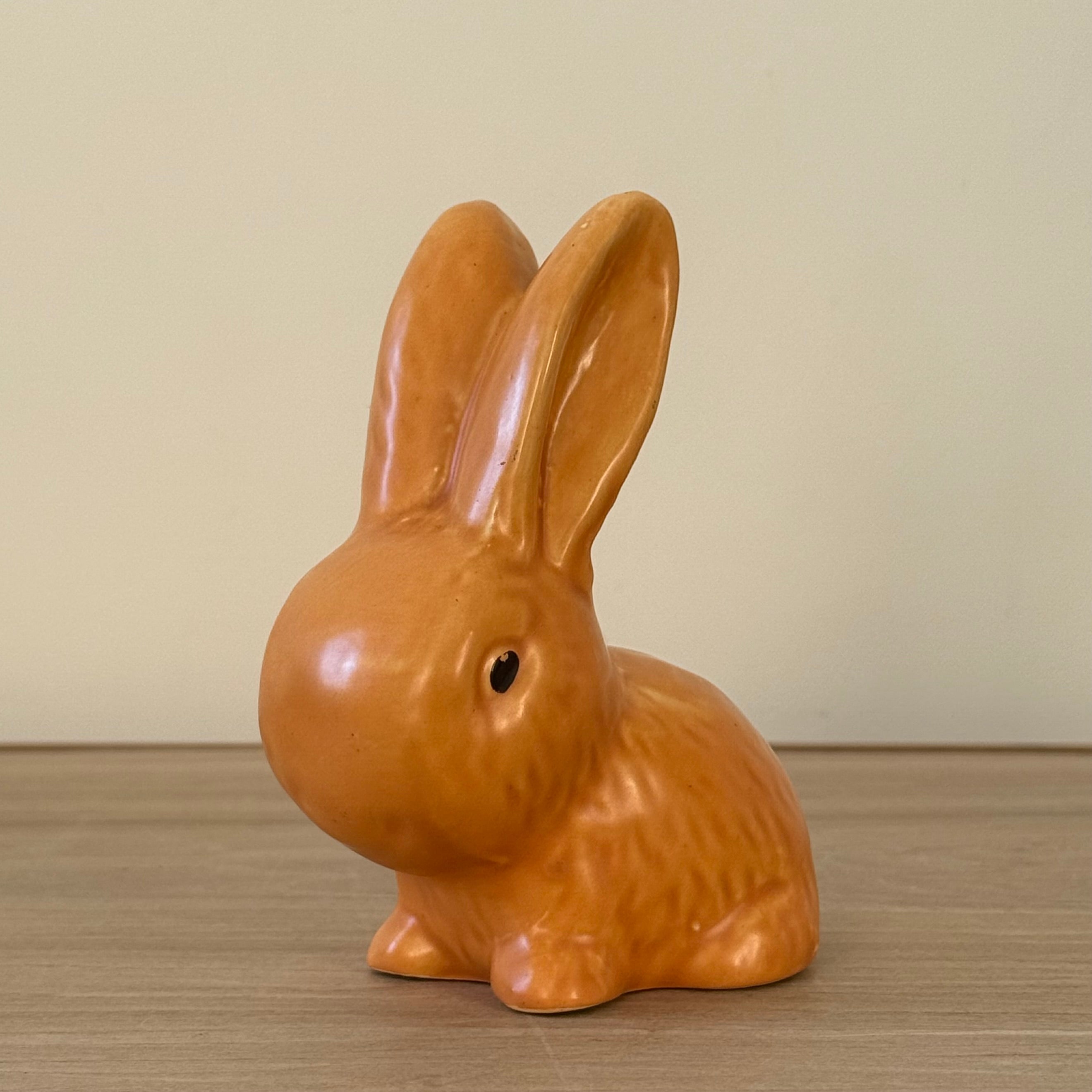 Wade Pottery Glazed Rabbit Figure Vintage British Ceramic Ornament