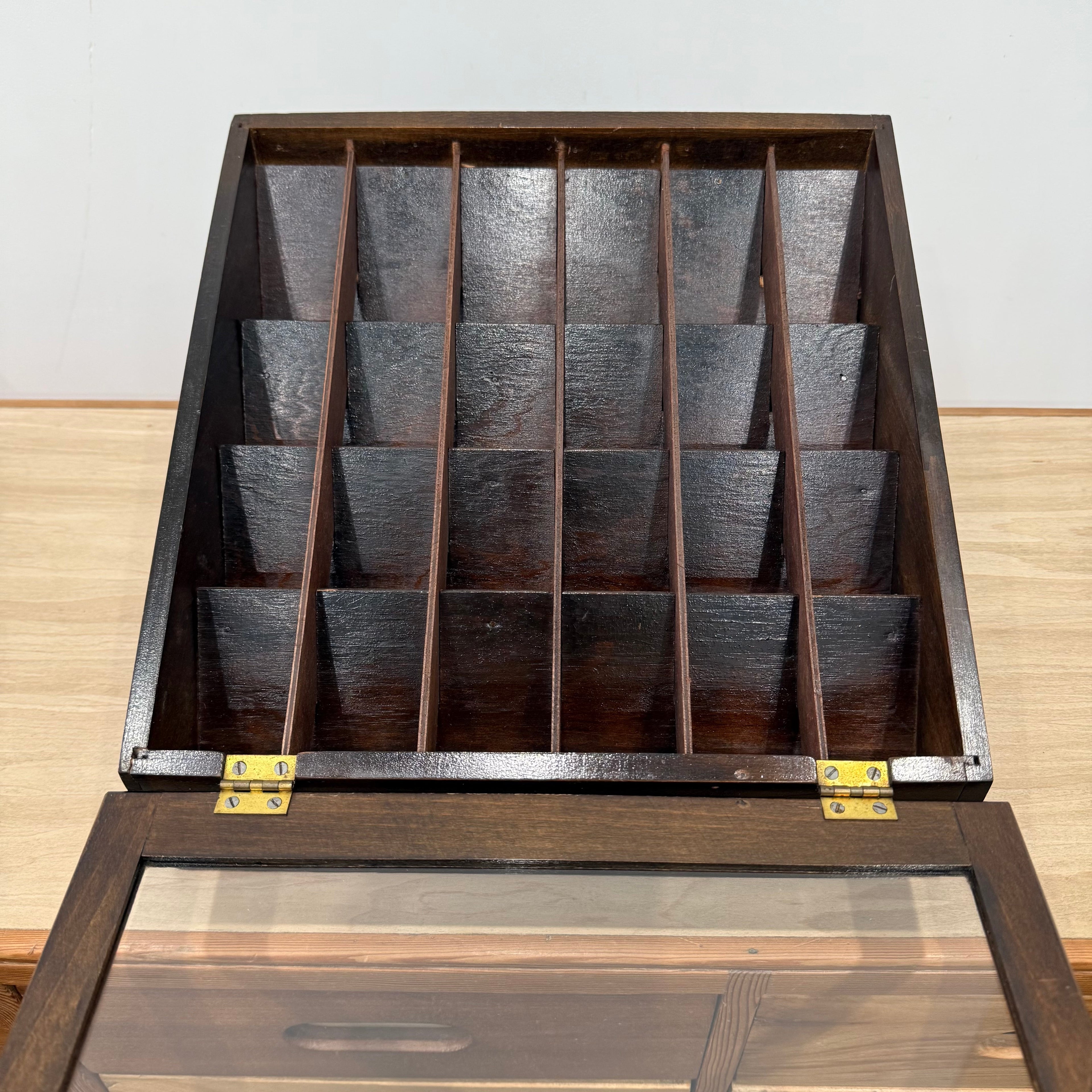 Antique Milward’s English Needles Wooden Display Box with Glass Lid