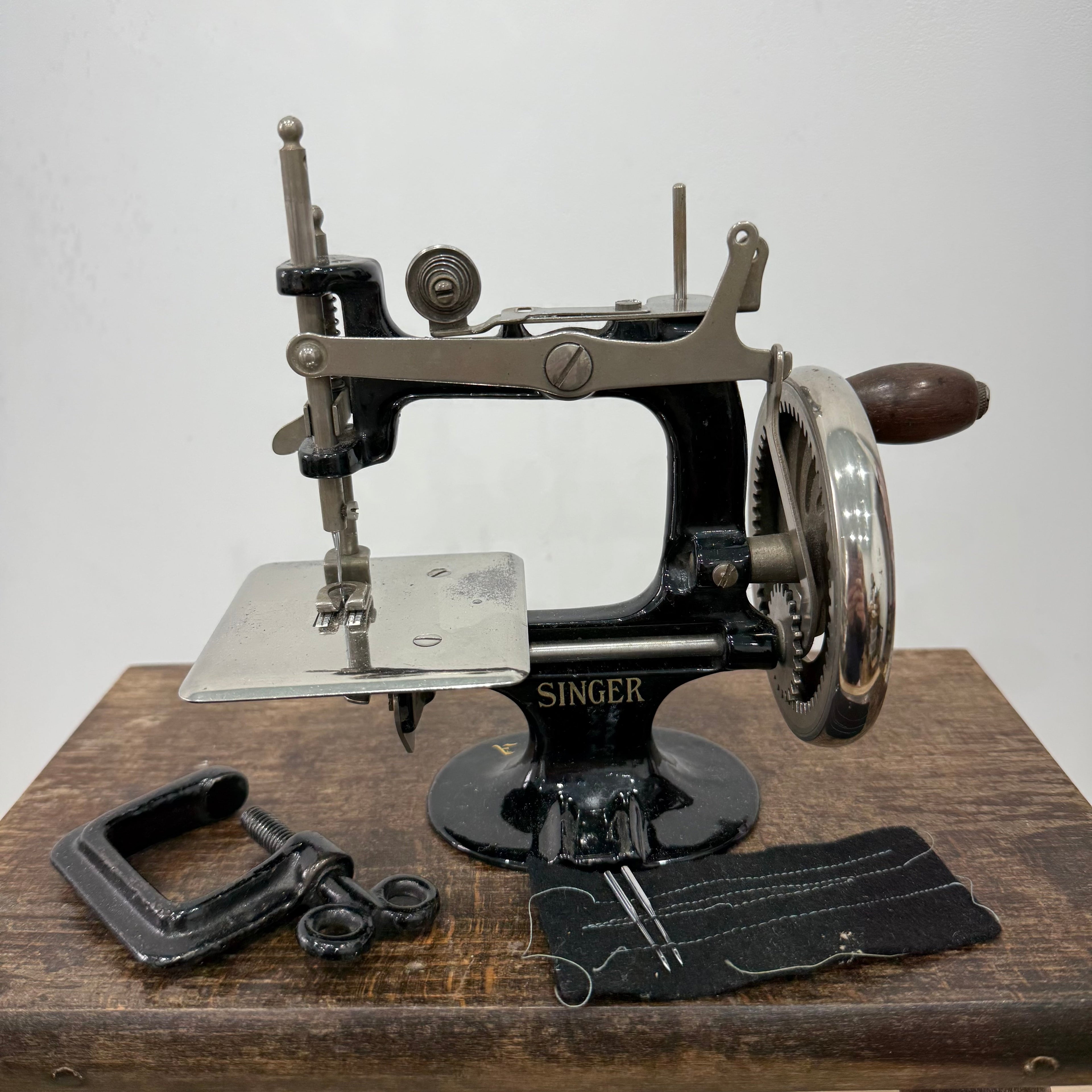 Singer Model 20 Childs Miniature Sewing Machine Clamp & Box