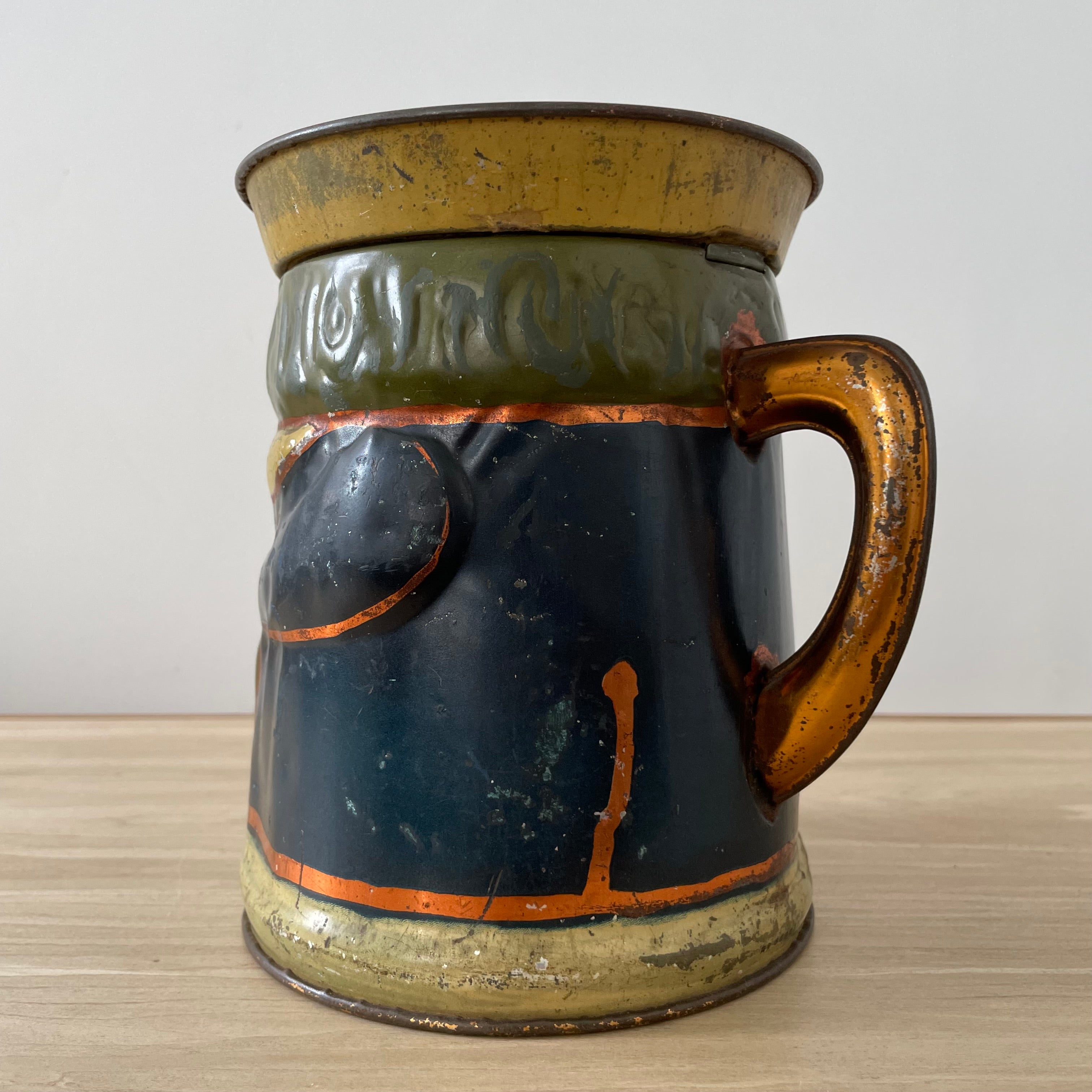 Huntley & Palmers General Character Biscuit Tin c1913