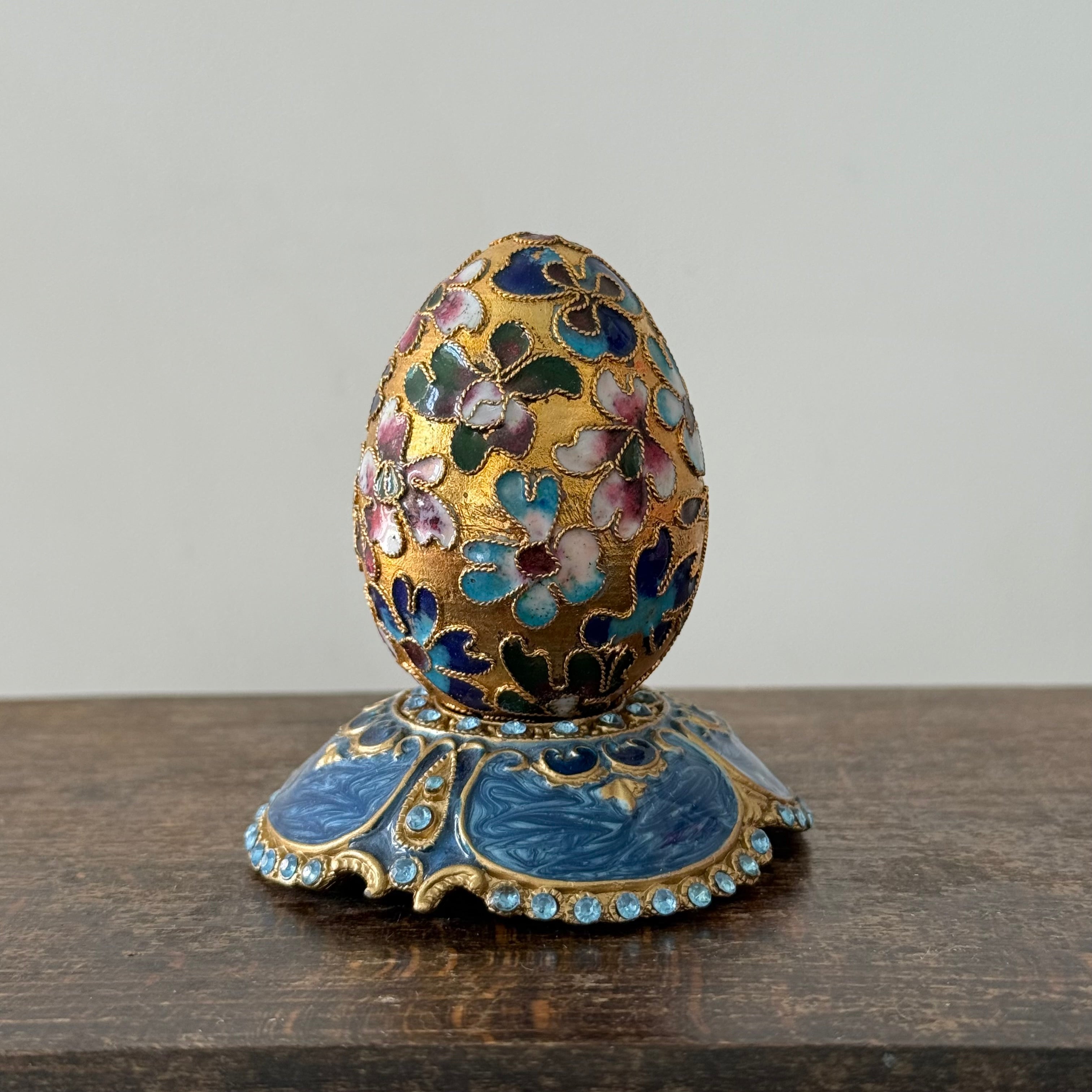 Jewelled egg