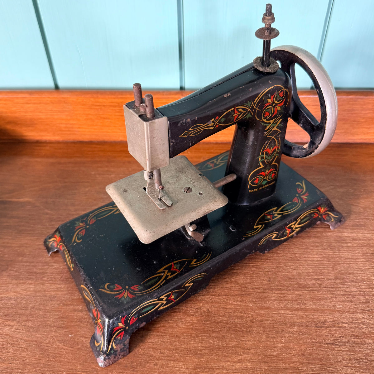 Antique German Child’s Toy Sewing Machine Floral Tinplate c.1930