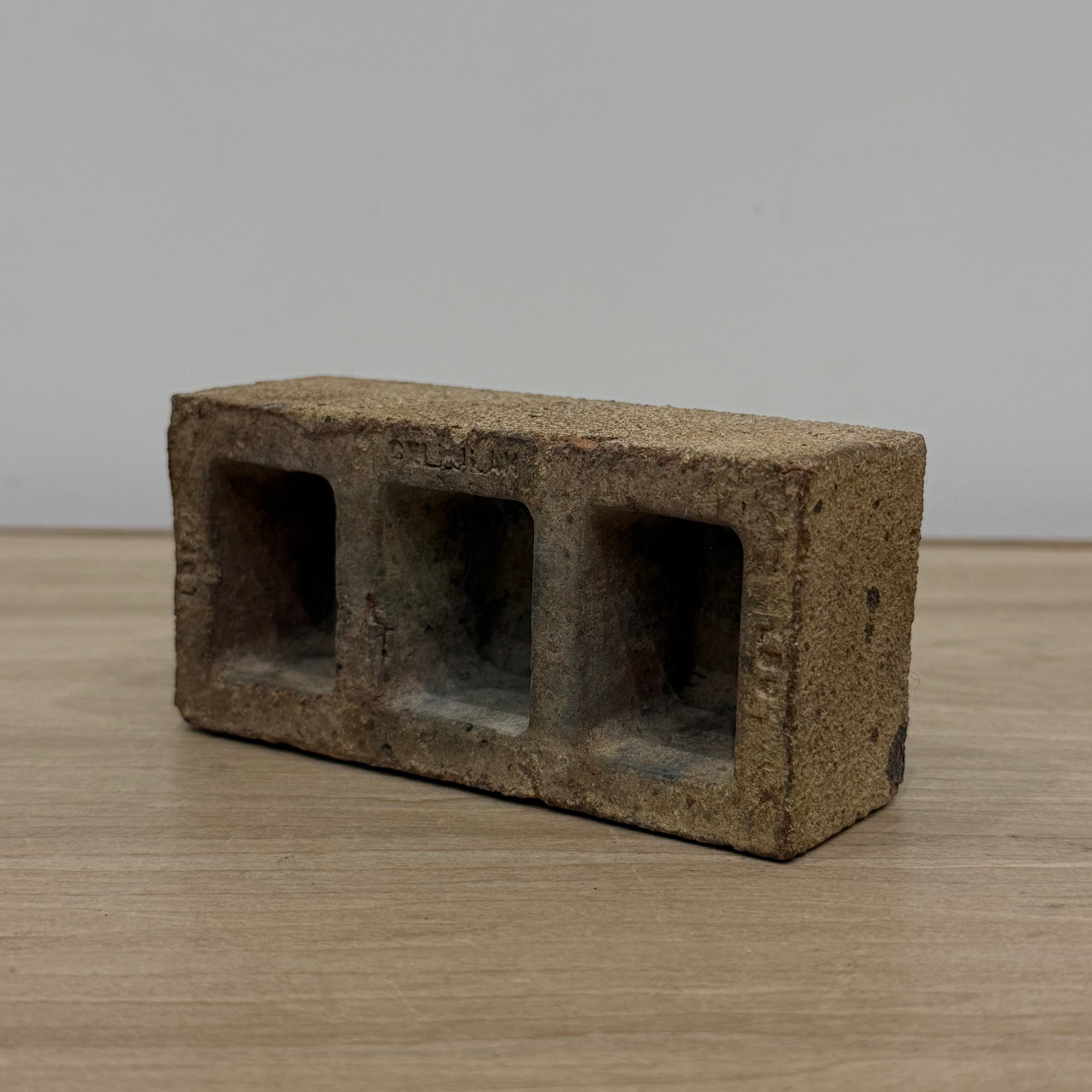 Vintage London Brick Company Phorpres Cellular Half Scale Brick Display