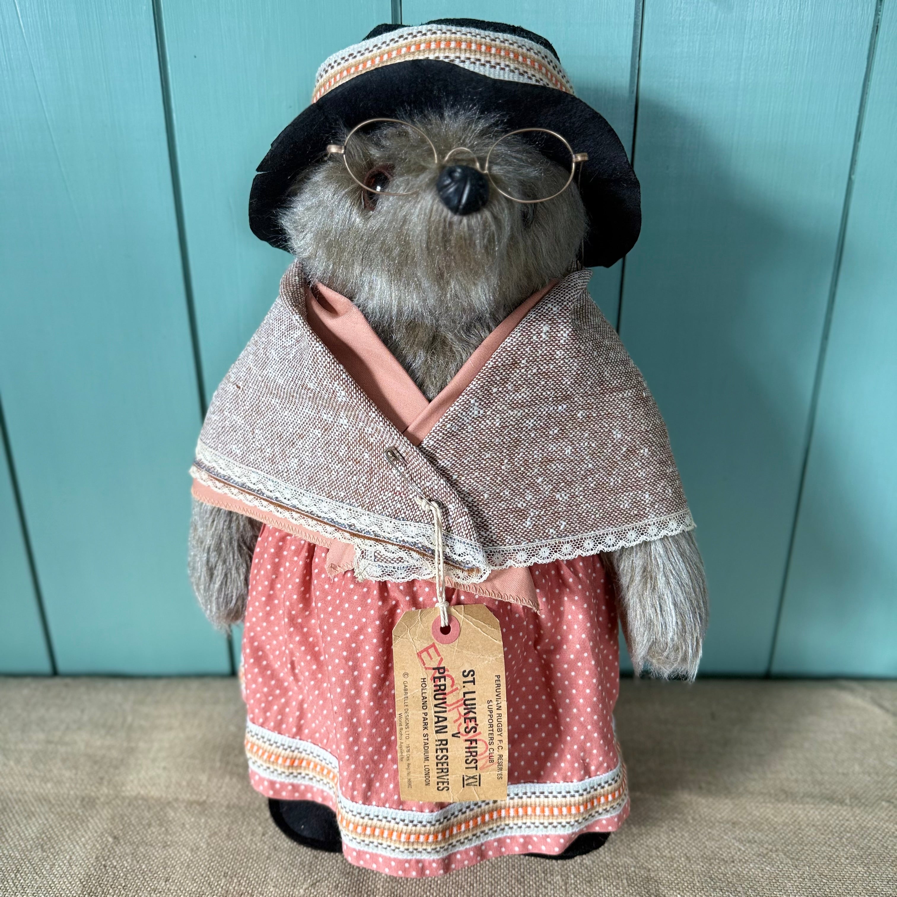 Vintage Gabrielle Designs Aunt Lucy Bear 1978