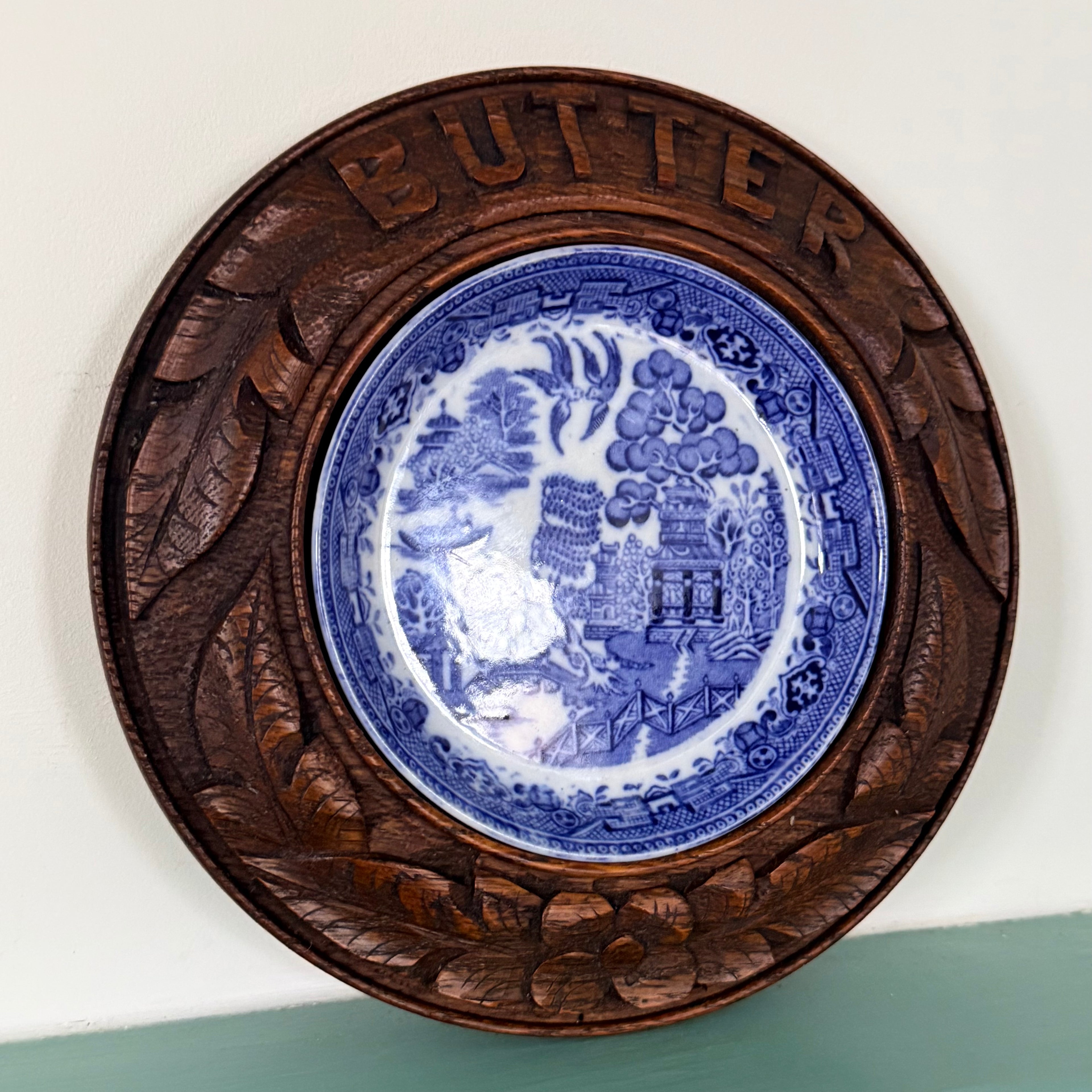 Vintage Carved Wooden BUTTER Dish Blue Willow Insert Kitchenalia
