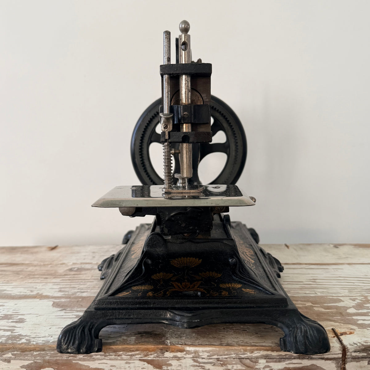 Antique F. W. Müller No. 12 Hand Crank Sewing Machine c.1900