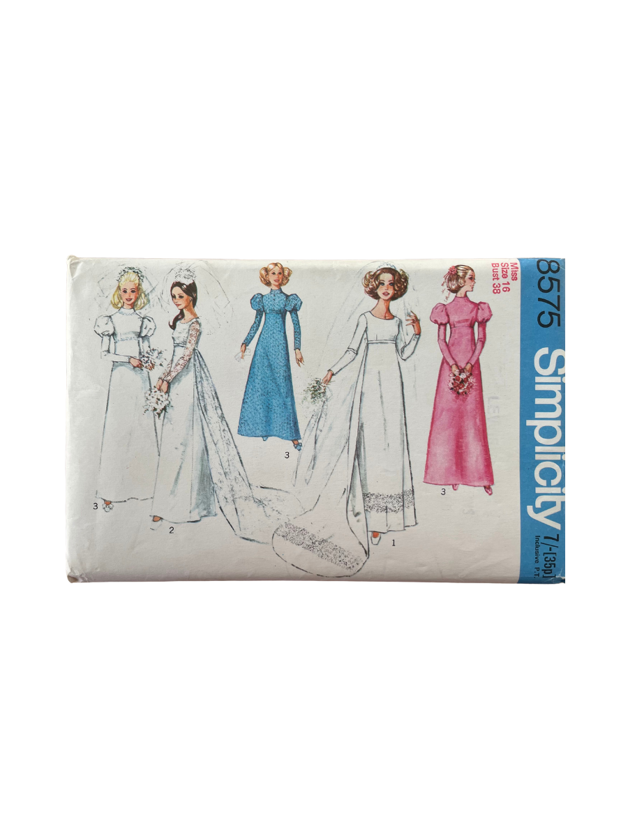 Simplicity 8575 Womens Size 16 Wedding Dress