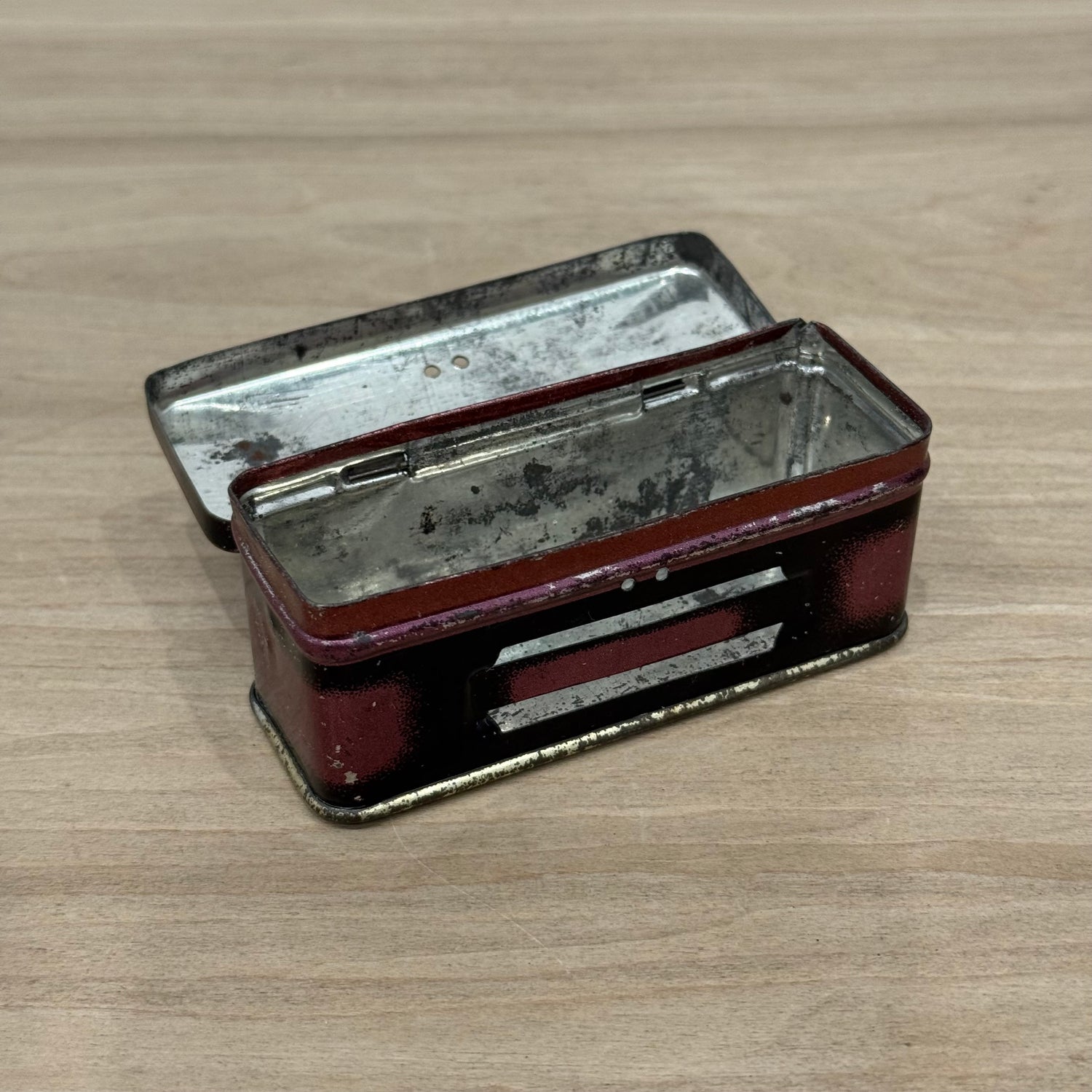 Vintage Lodge Sparking Plug Tin Made in England Automotive Advertising Box