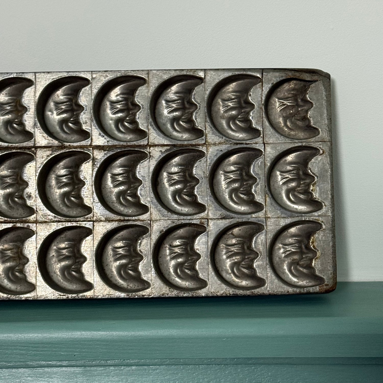Anton Reiche Antique Chocolate Mould – Crescent Moon Faces