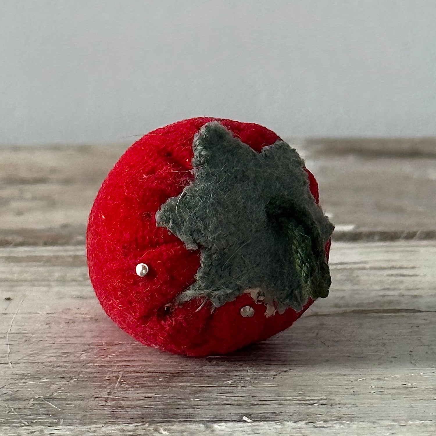 Antique Red Velvet Strawberry Emery