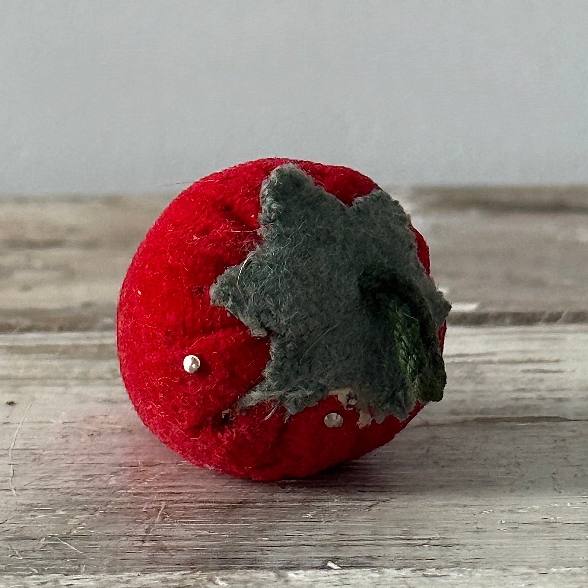 Antique Red Velvet Strawberry Emery