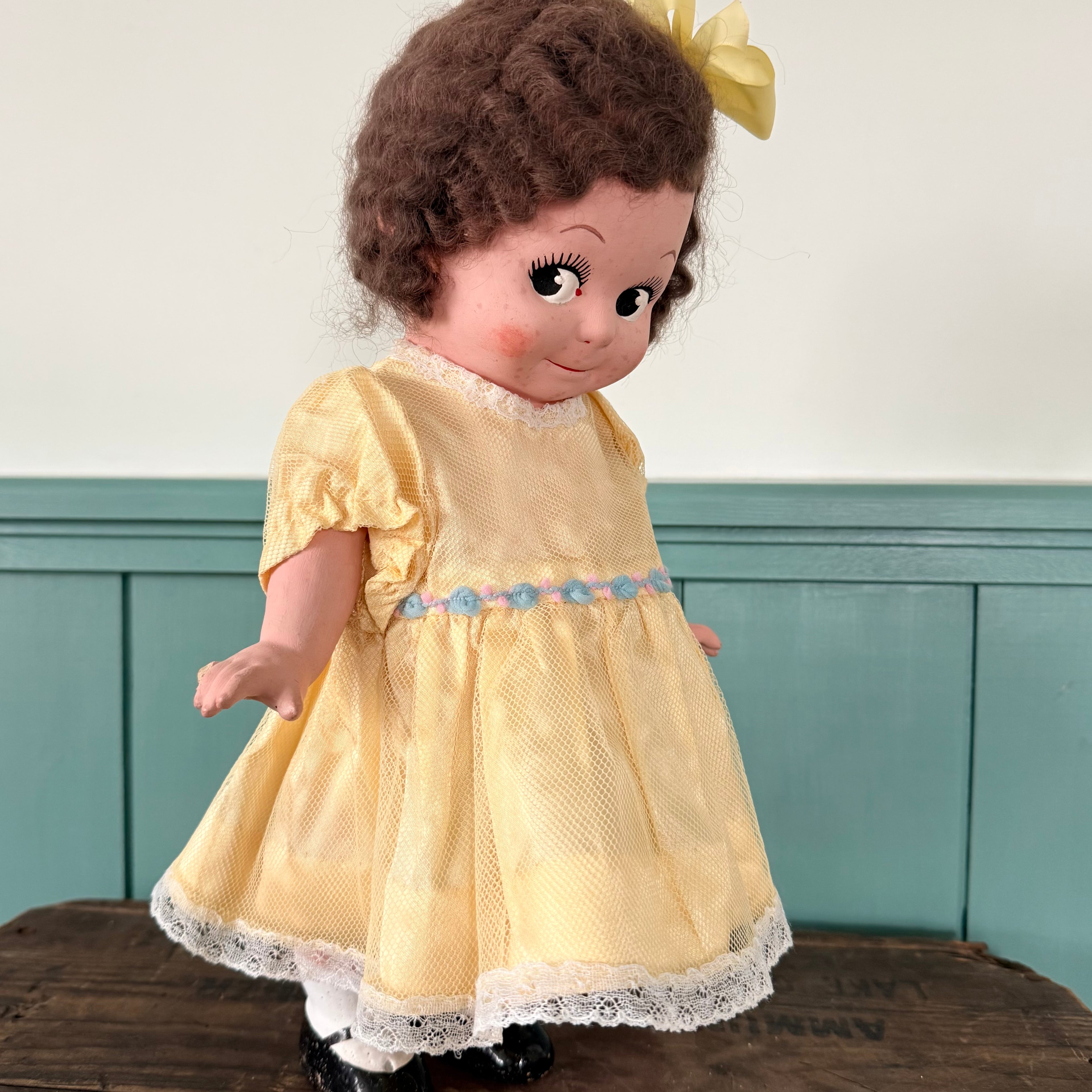 Vintage 1930s Composition Googly Doll with Side-Glancing Eyes – 35 cm