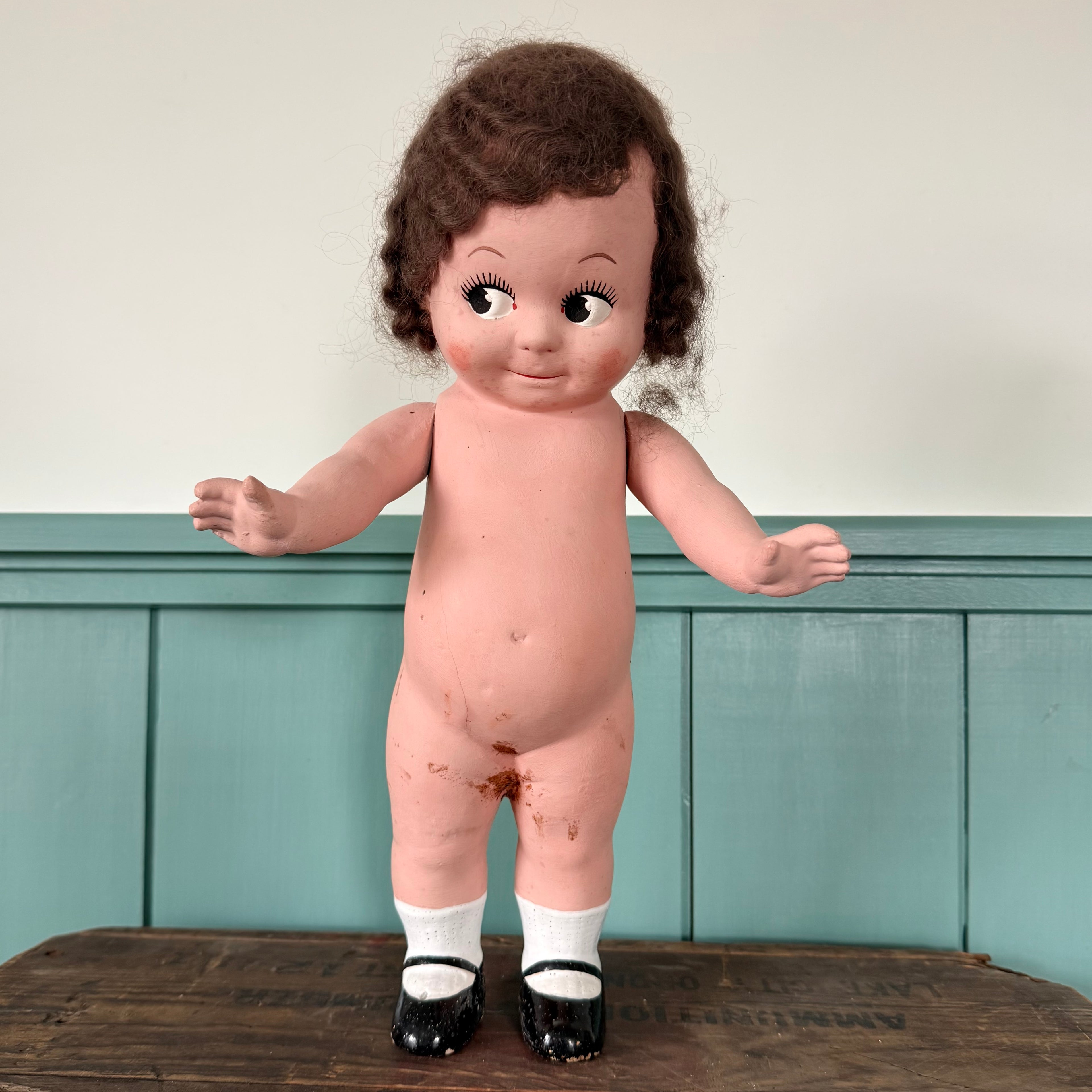 Vintage 1930s Composition Googly Doll with Side-Glancing Eyes – 35 cm