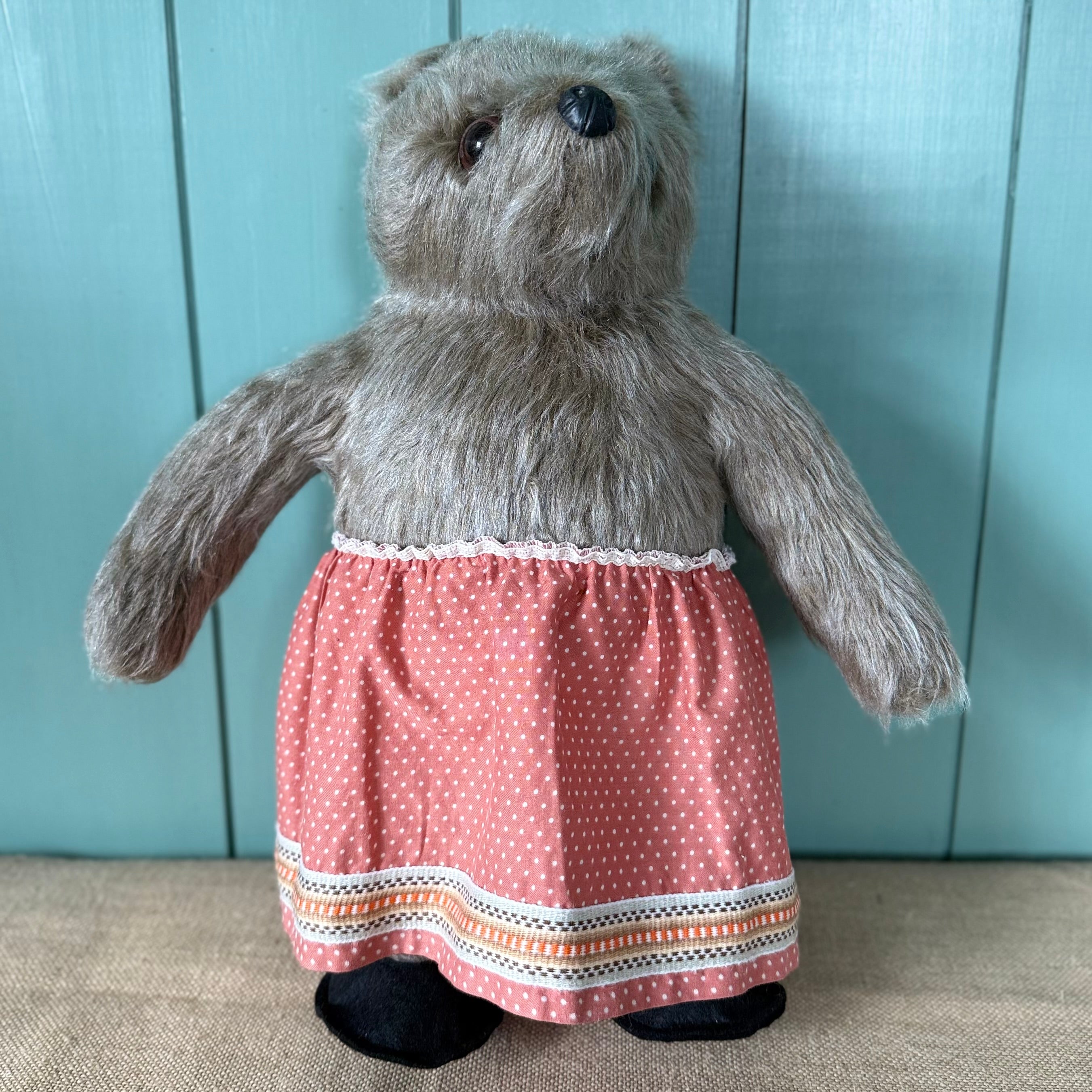 Vintage Gabrielle Designs Aunt Lucy Bear 1978