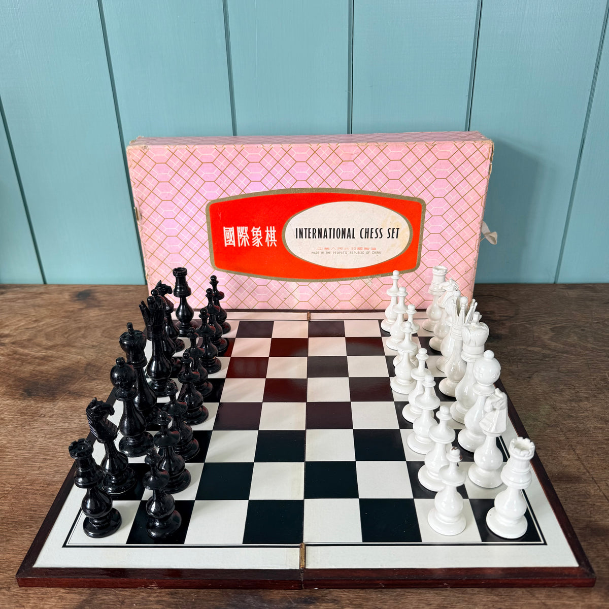 Vintage Chinese Wooden Figural International Chess Set Original Box