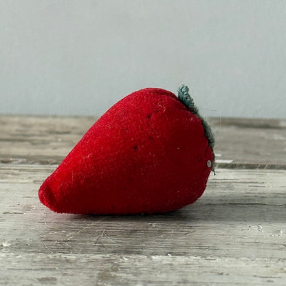 Antique Red Velvet Strawberry Emery