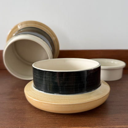 Dewhurst’s Sylko Ceramic Cotton Reel Pot