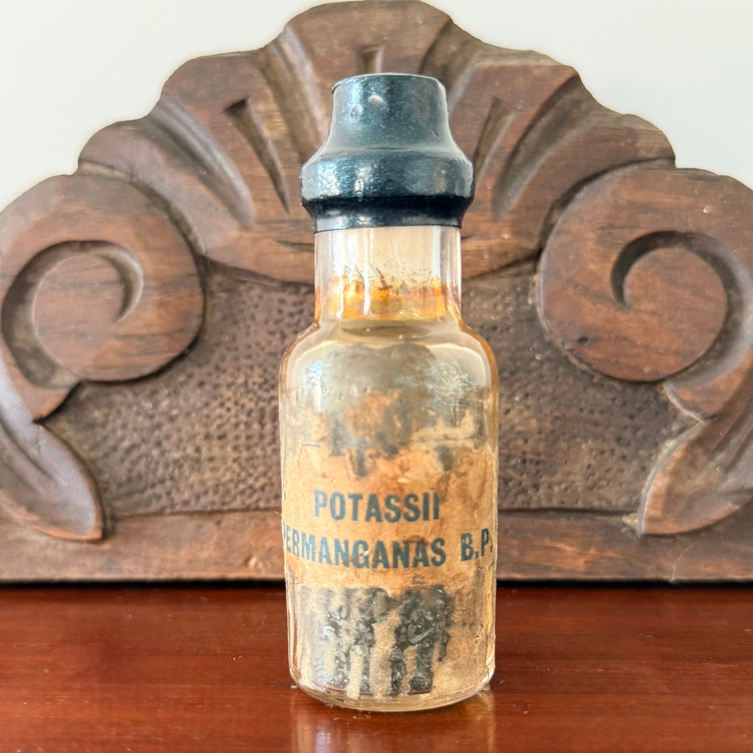 Antique Potassium Permanganate B.P Apothecary Chemist Bottle Contents
