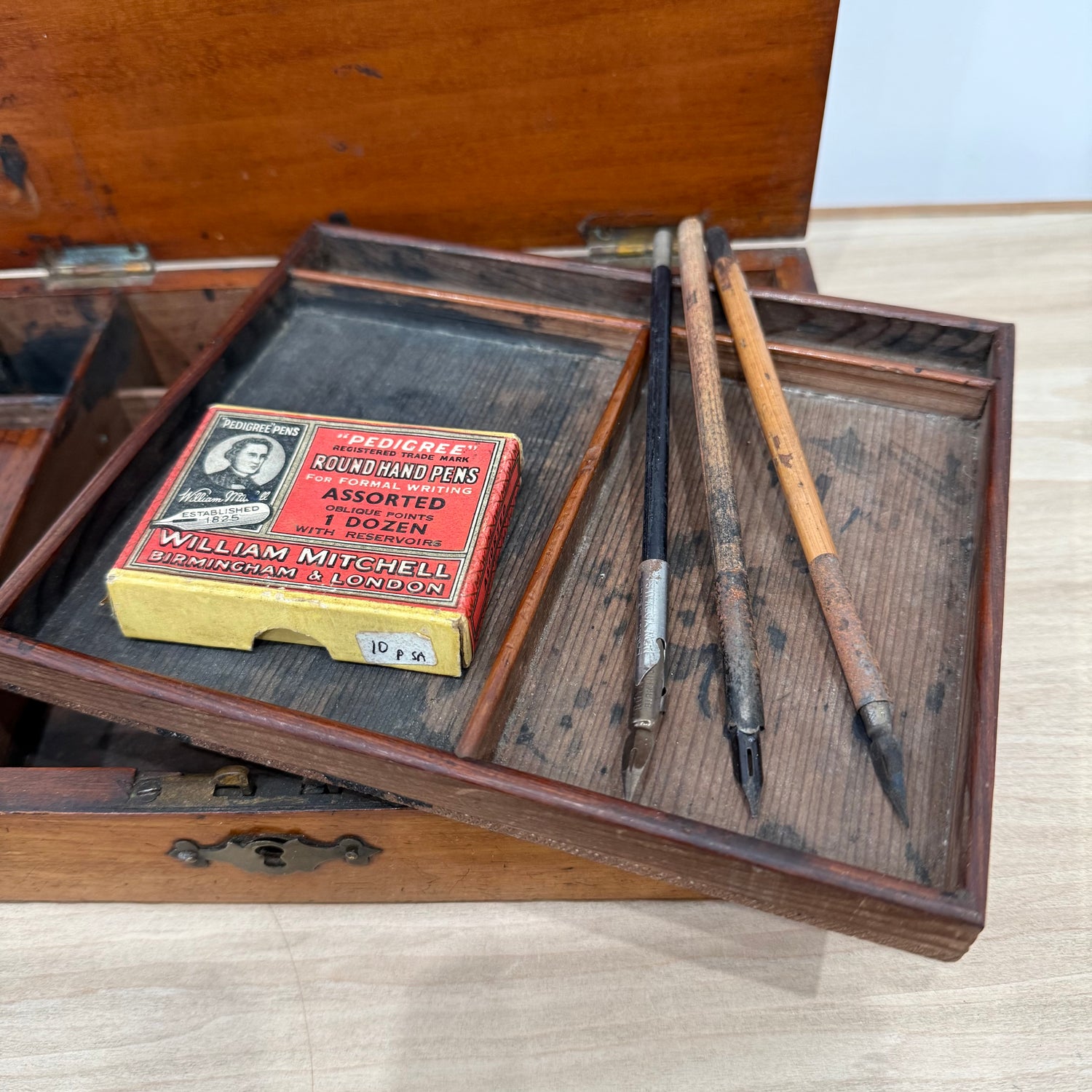 Victorian Mahogany Artist’s Drawing Box with Original Patina