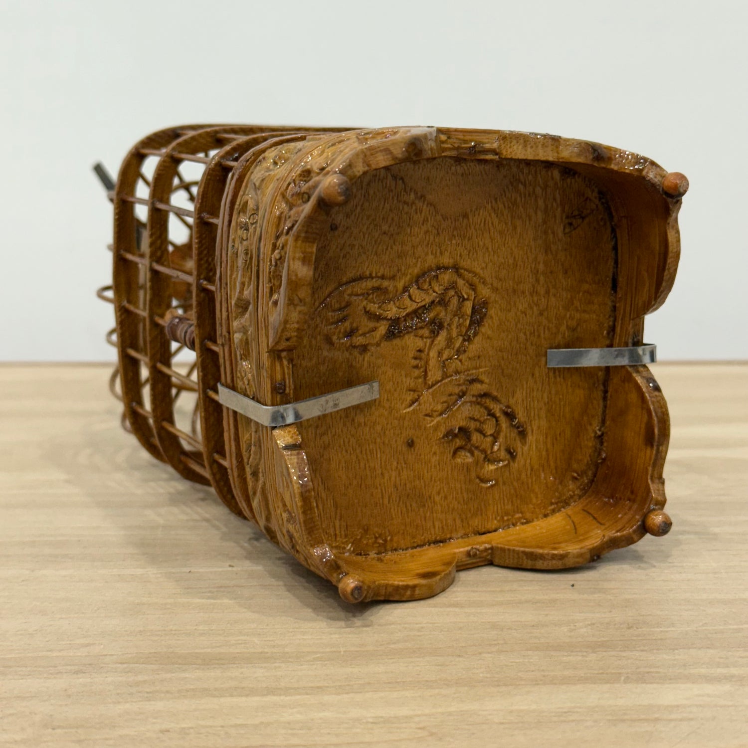 Cricket cage