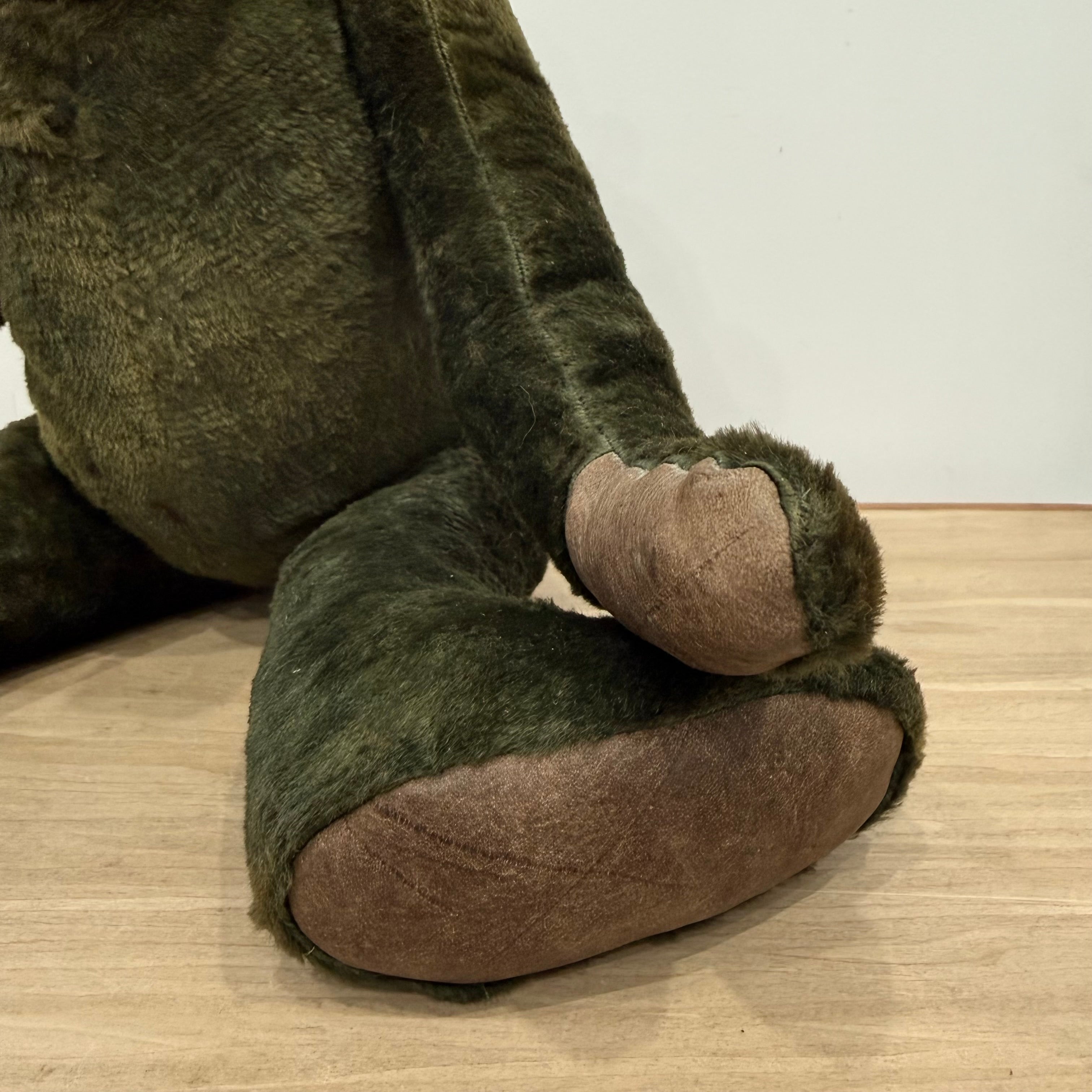 Early 20th Century Straw Filled Plush Teddy Bear Disc Joints 44cm