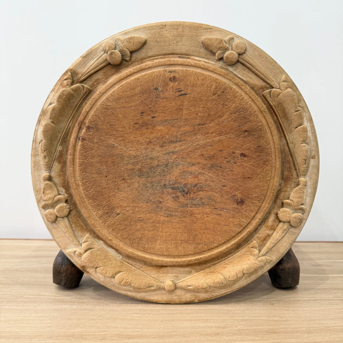 Vintage Carved Wooden Breadboard with Oak Leaves &amp; Acorns Border