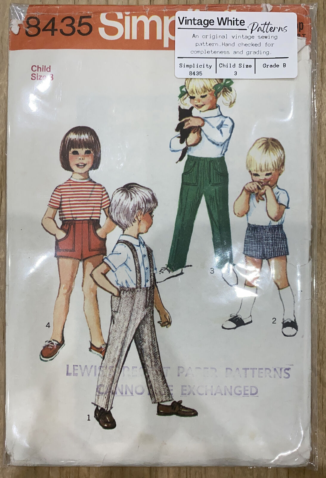 Simplicity 8435 Child Size 3 Shorts Trousers