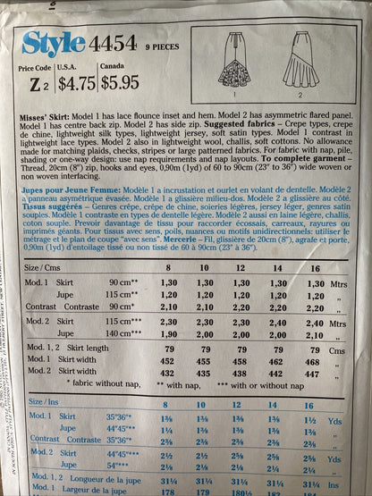 Style 4454 Womens Size 12-16 Skirt FF