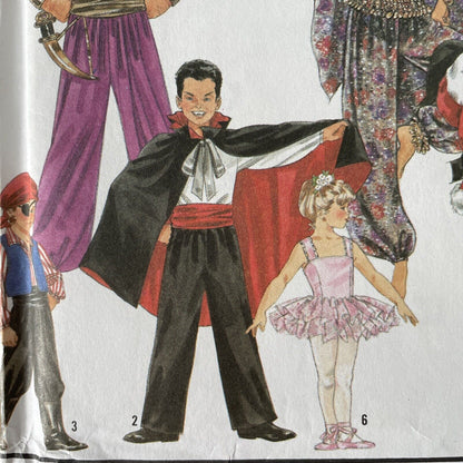 Simplicity 8289 Size S-L Fancy Dress  Dracula Ballet Pirate FF *