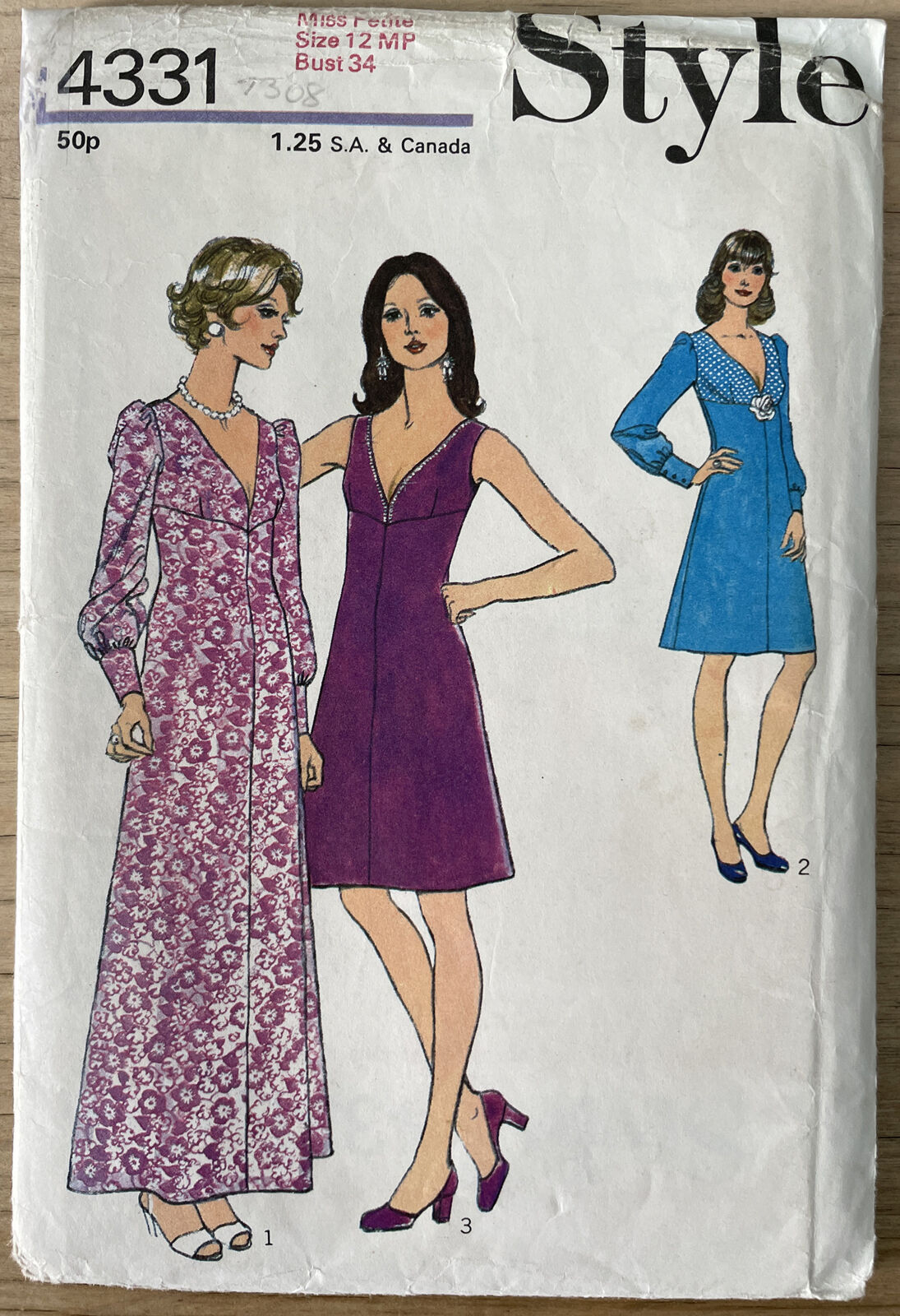 Style 4331 Womens Size 12 Petite Dress FF