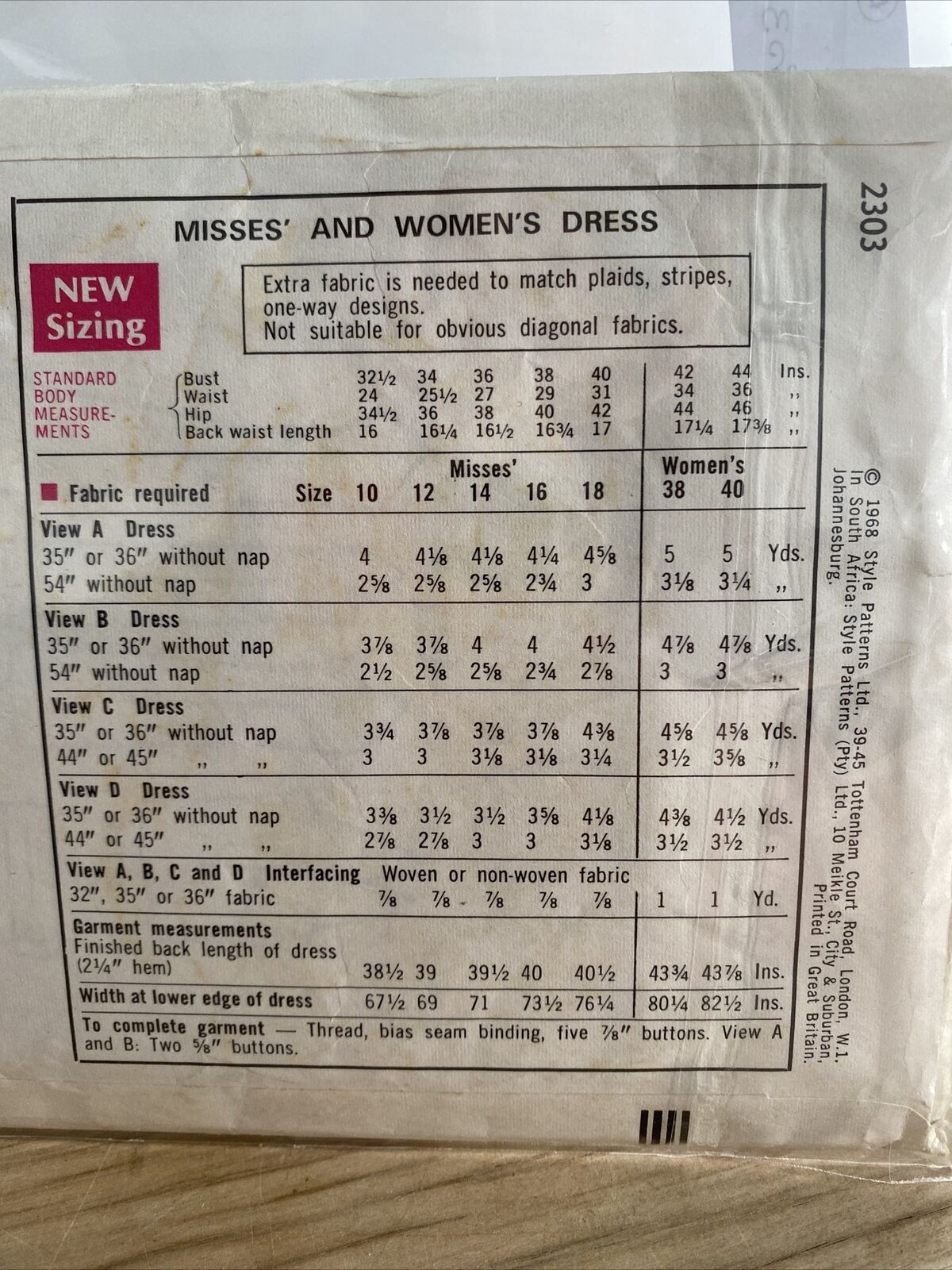 Style 2303 Womens Size 14 Dress