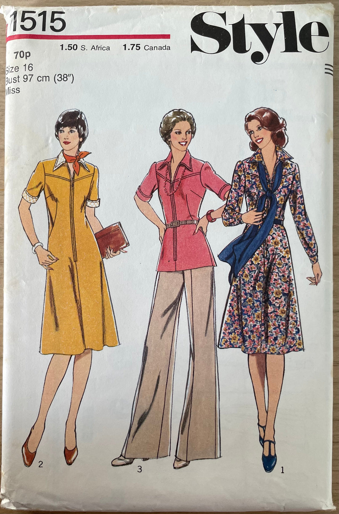 Style 1515 Womens Size 16 Dress Top Trousers