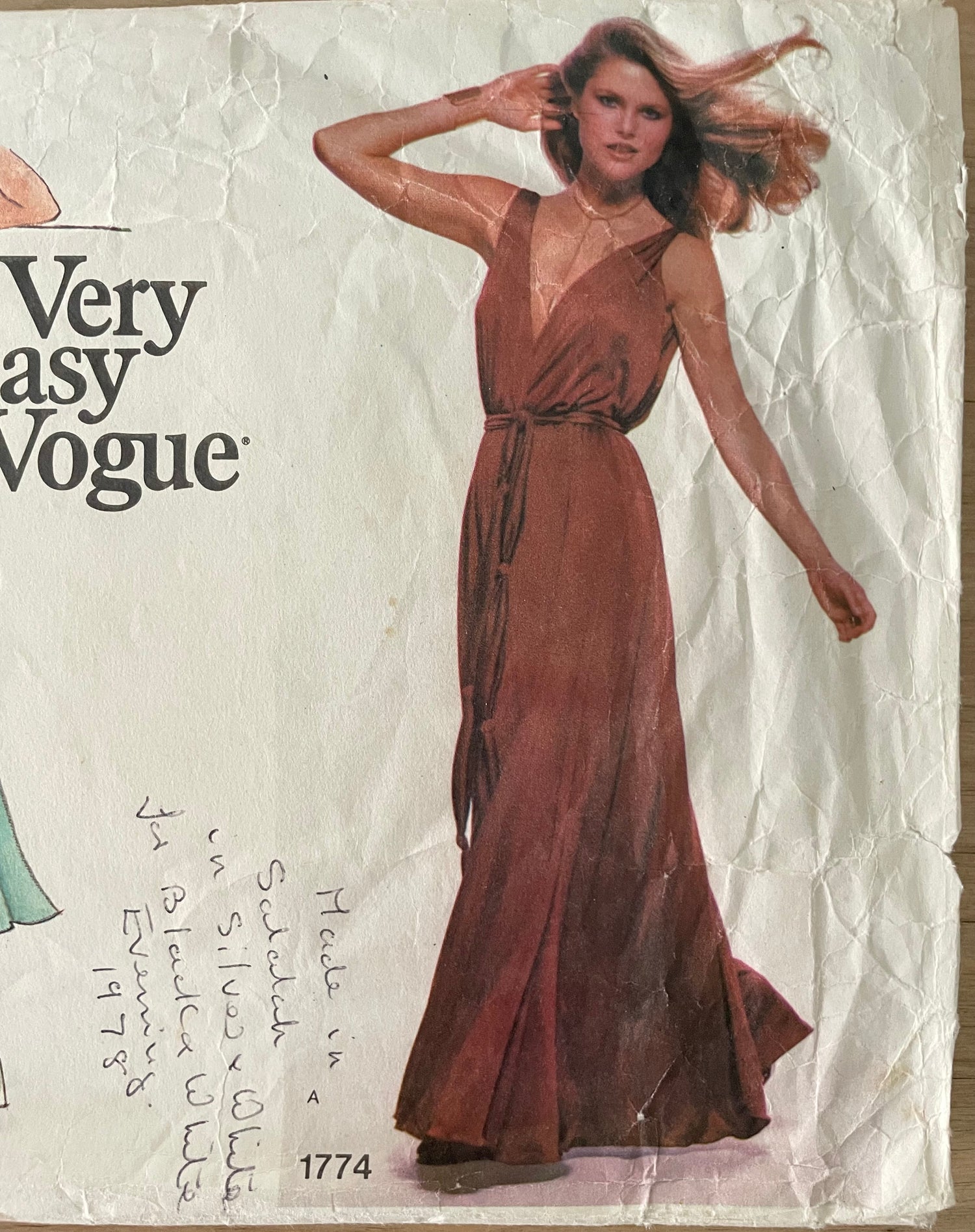 Vogue 1774 Womens Size 14 Dress