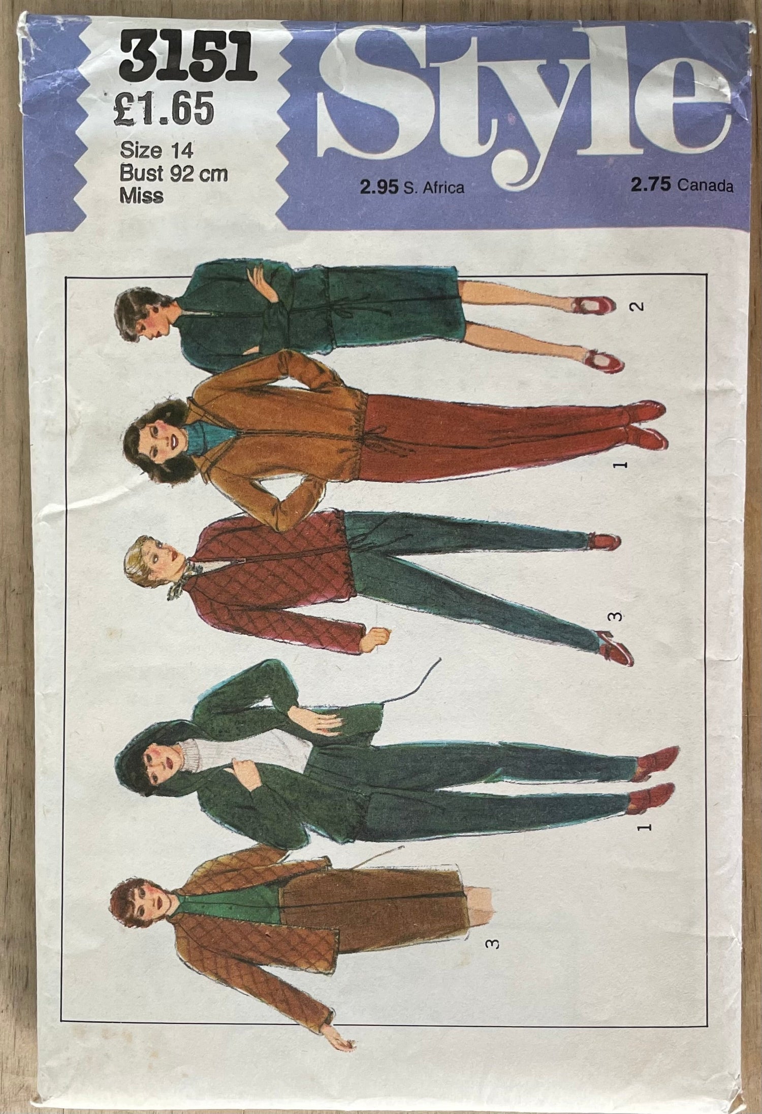 Style 3151 Womens Size 14 Jacket Trousers Skirt