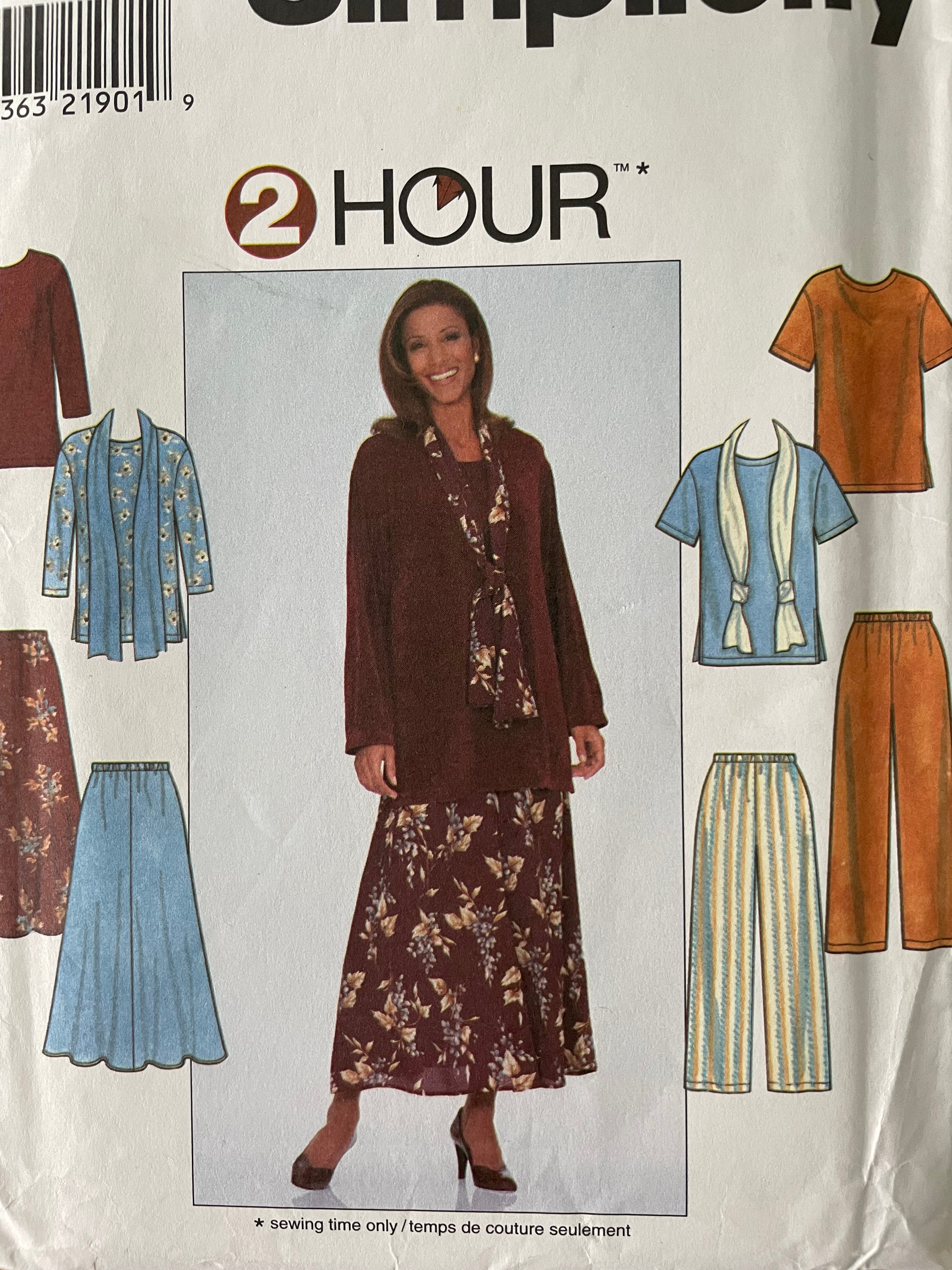 Simplicity 8226 Womens Size XS-M Top Skirt Trousers Scarf FF